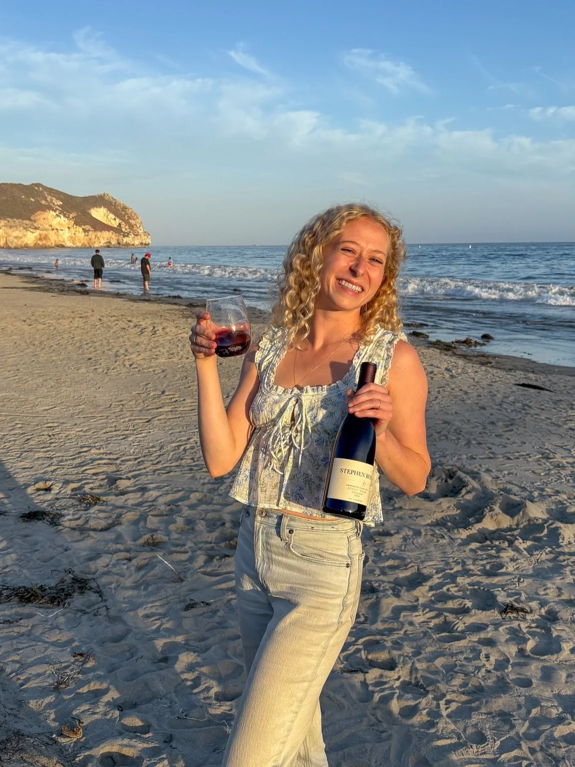 While most places bundle up, we pour by the sea. 🌅
Grateful for California winters and wines that travel well
&bull;
&bull;
&bull;
#californiawinter #sunsetseason #winecountry #slocal #oceanviews