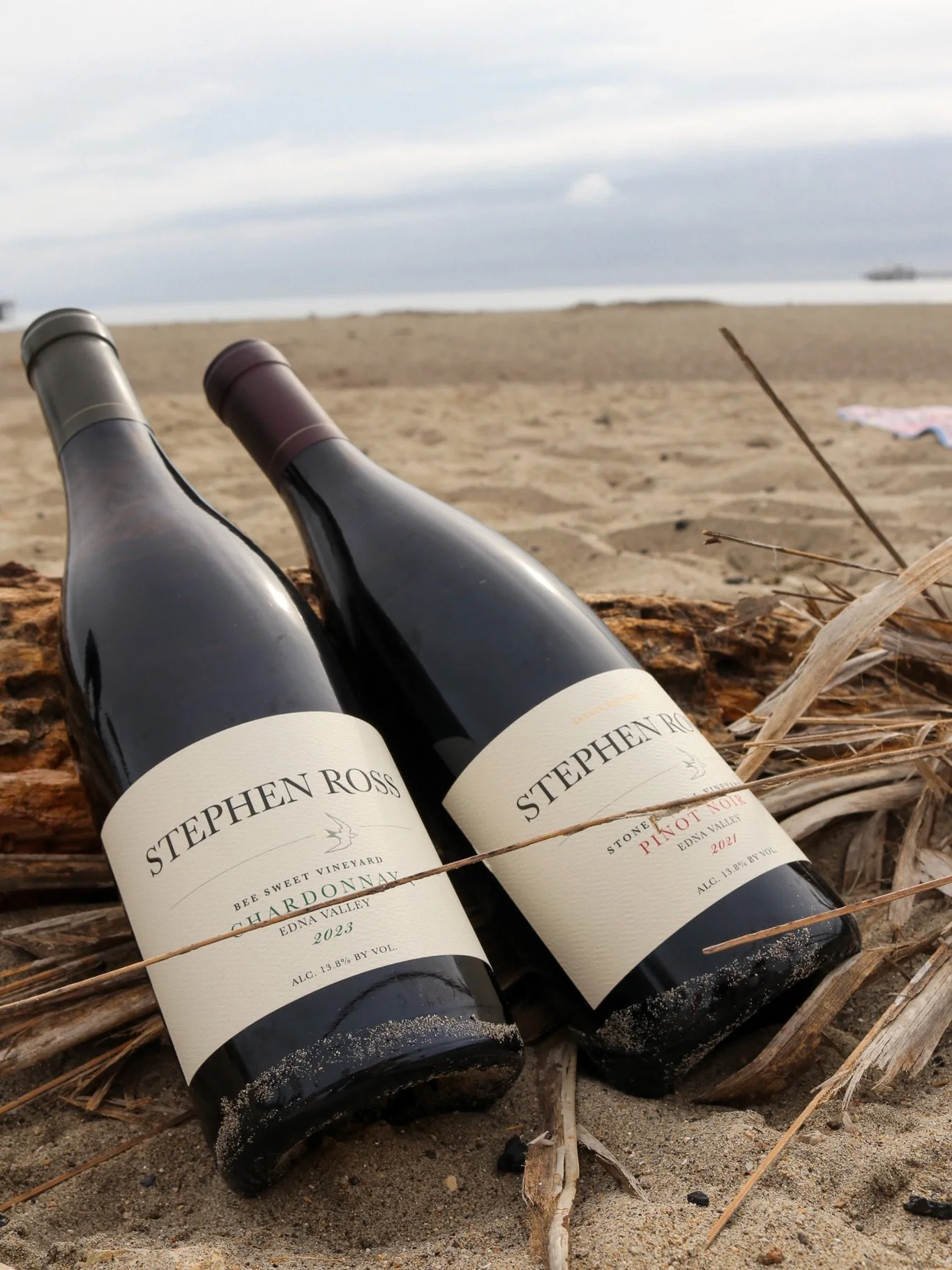 Beach days + cool-climate wines 🌊

Our 2021 Stone Corral Vineyard Pinot Noir is currently 50% off when you purchase 12+ bottles. A perfect excuse to stock up for summer evenings, beach, picnics, and everything in between.

Discount applies to 12+ bo