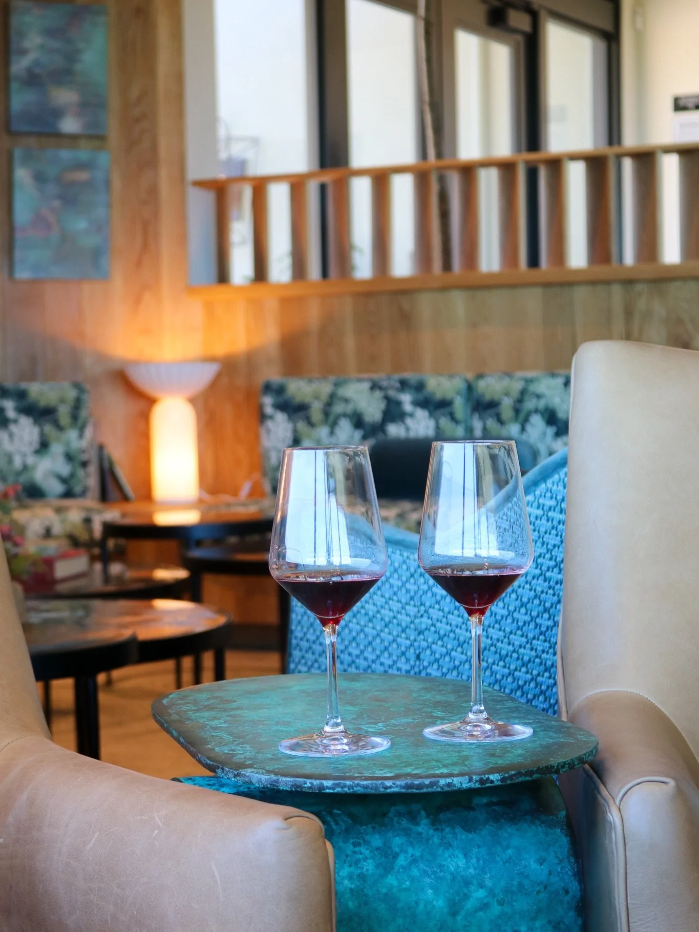 Your table is waiting 🍷 
Come settle in with us this weekend!

Tasting Room: Thurs-Mon, 11am-6pm
Market: Thurs-Mon, Lunch to order 11am-4pm, Grab and go 11am-6pm 

Click the link in bio to reserve your tasting 🤍
&bull;
&bull;
&bull;
#winetastings #