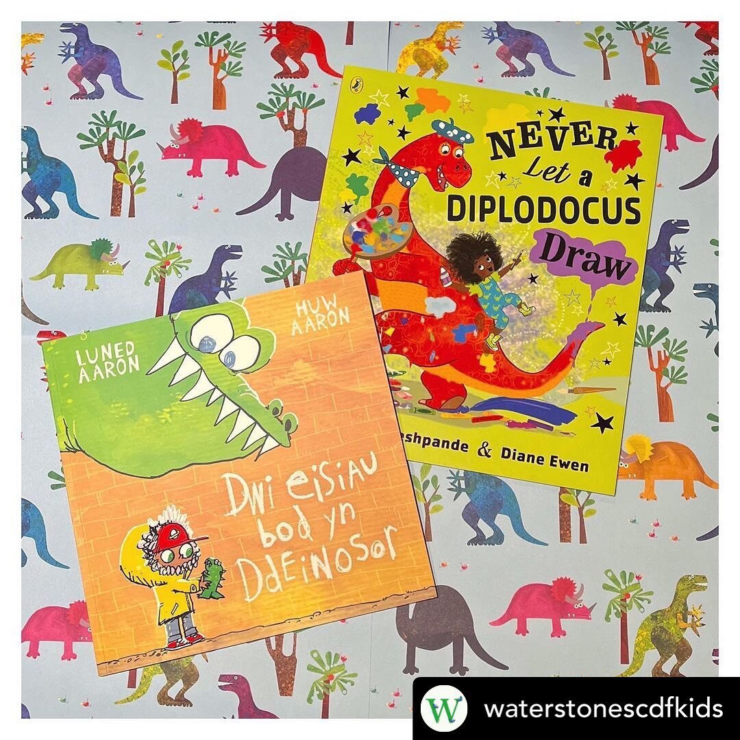 Dippy being shared in Waterstones Cardiff too! So happy to see this! @creativedewen @puffinbooksuk 🥰🎨🦕 

Posted @withregram &bull; @waterstonescdfkids We love dinasours here at Cardiff Waterstones, and we know you do too! So why not join us in sto