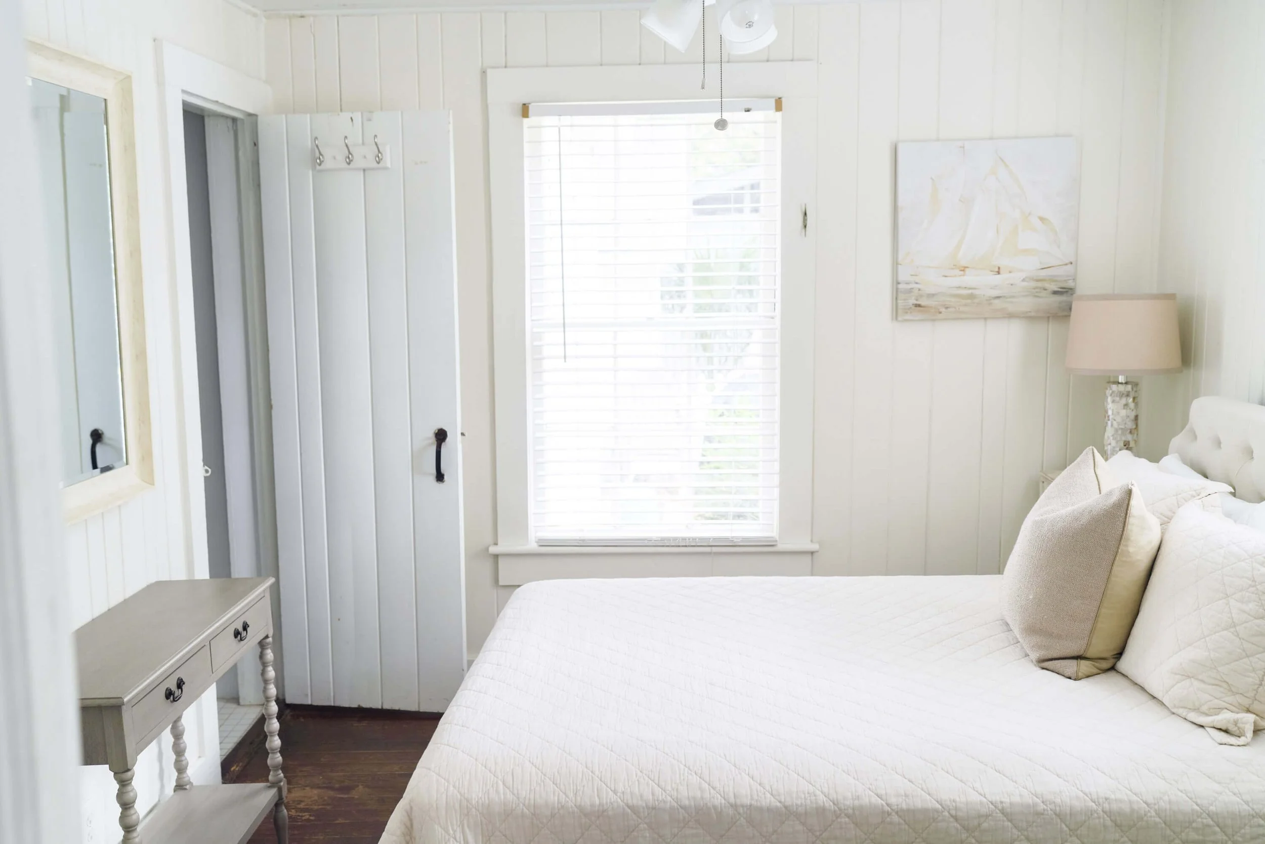 college-street-hosted-vacation-rentals-ssi-41.jpg