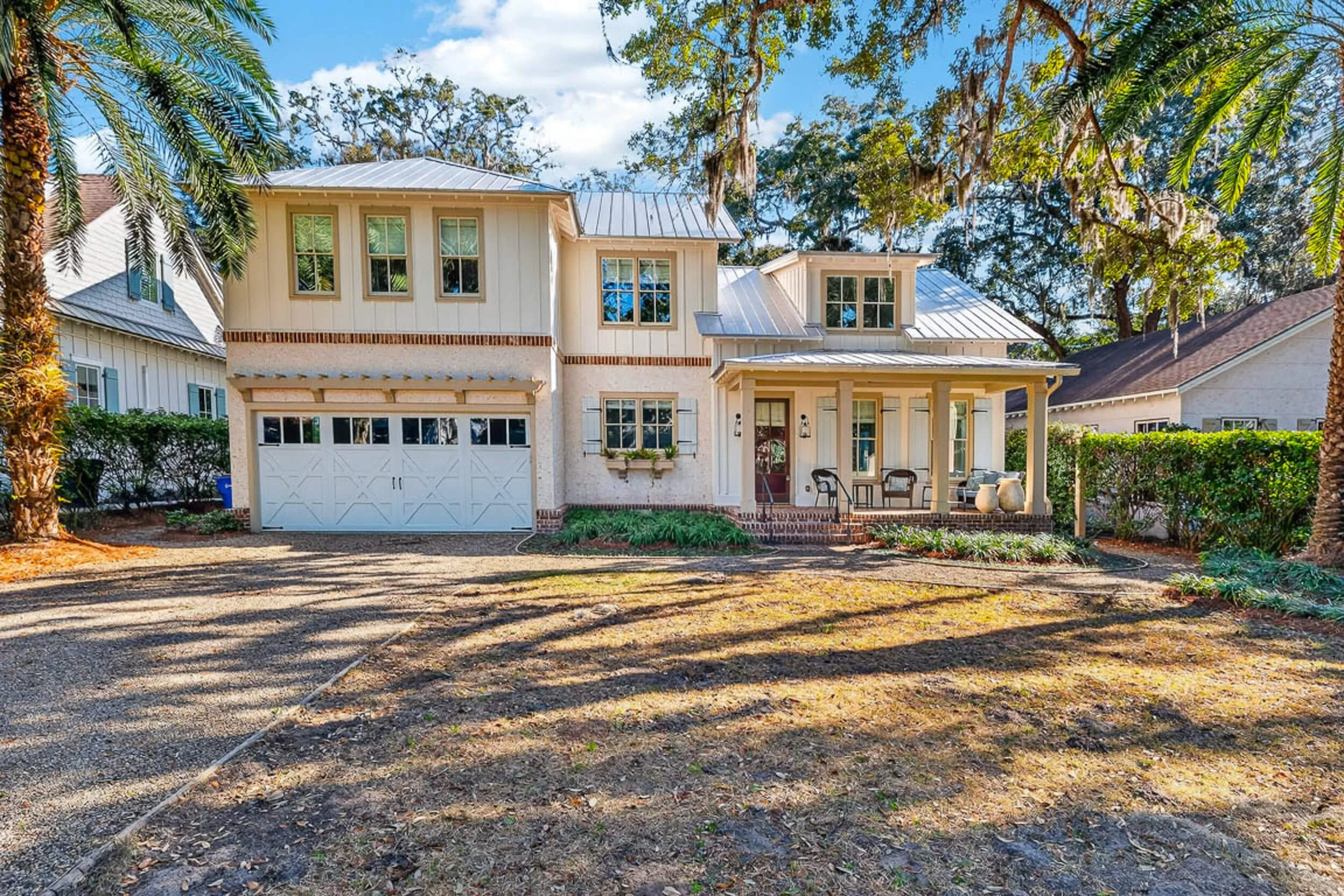 1030-village-oaks-ln-hosted-vacation-rentals-ssi-01.jpg