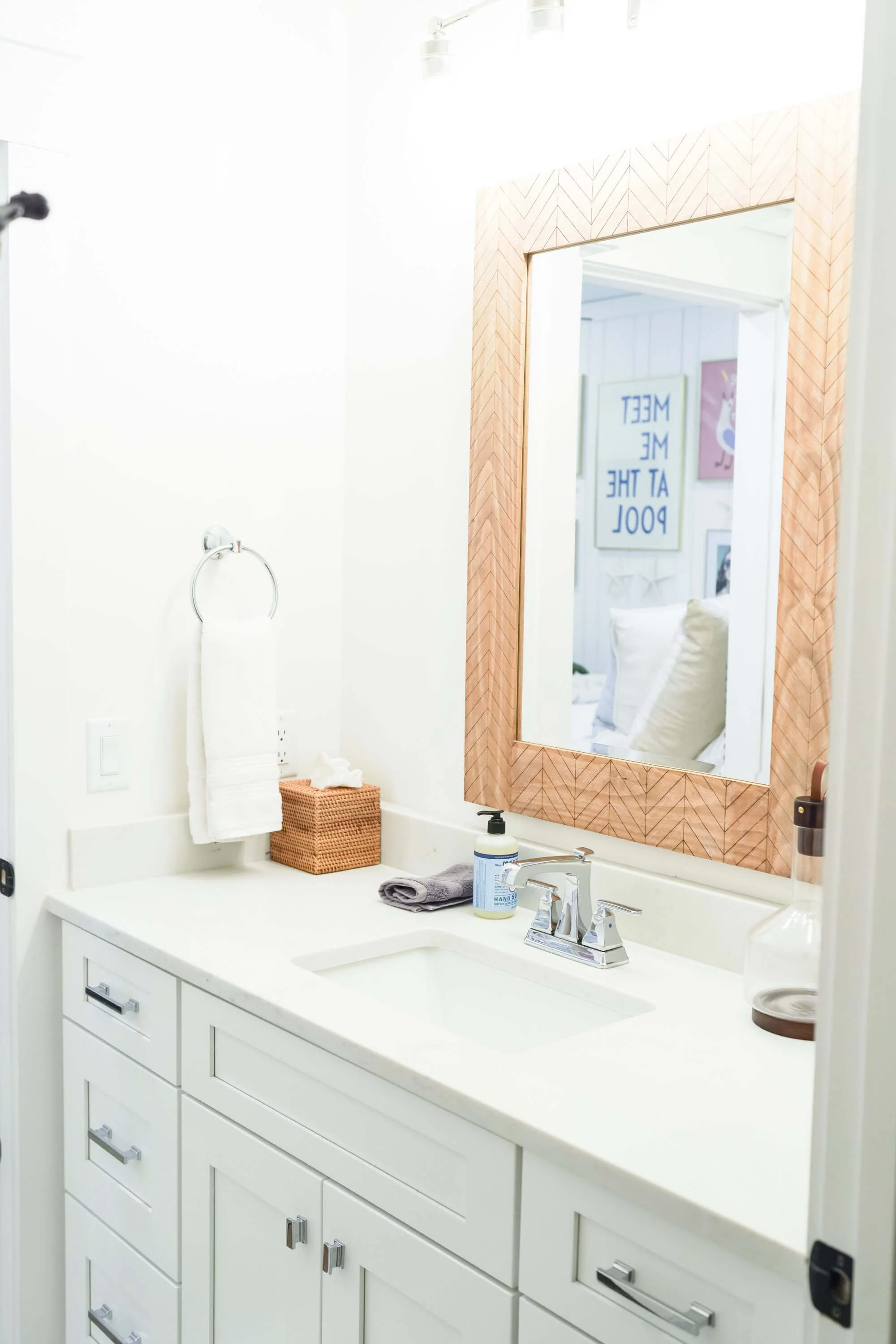 eloise-cottage-hosted-vacation-rentals-ssi-41.jpg