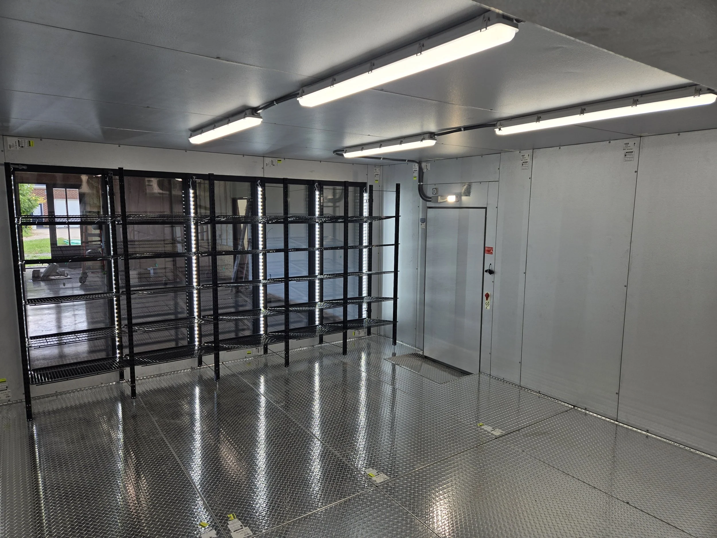 Elect Services Walk-In Box (13).jpg