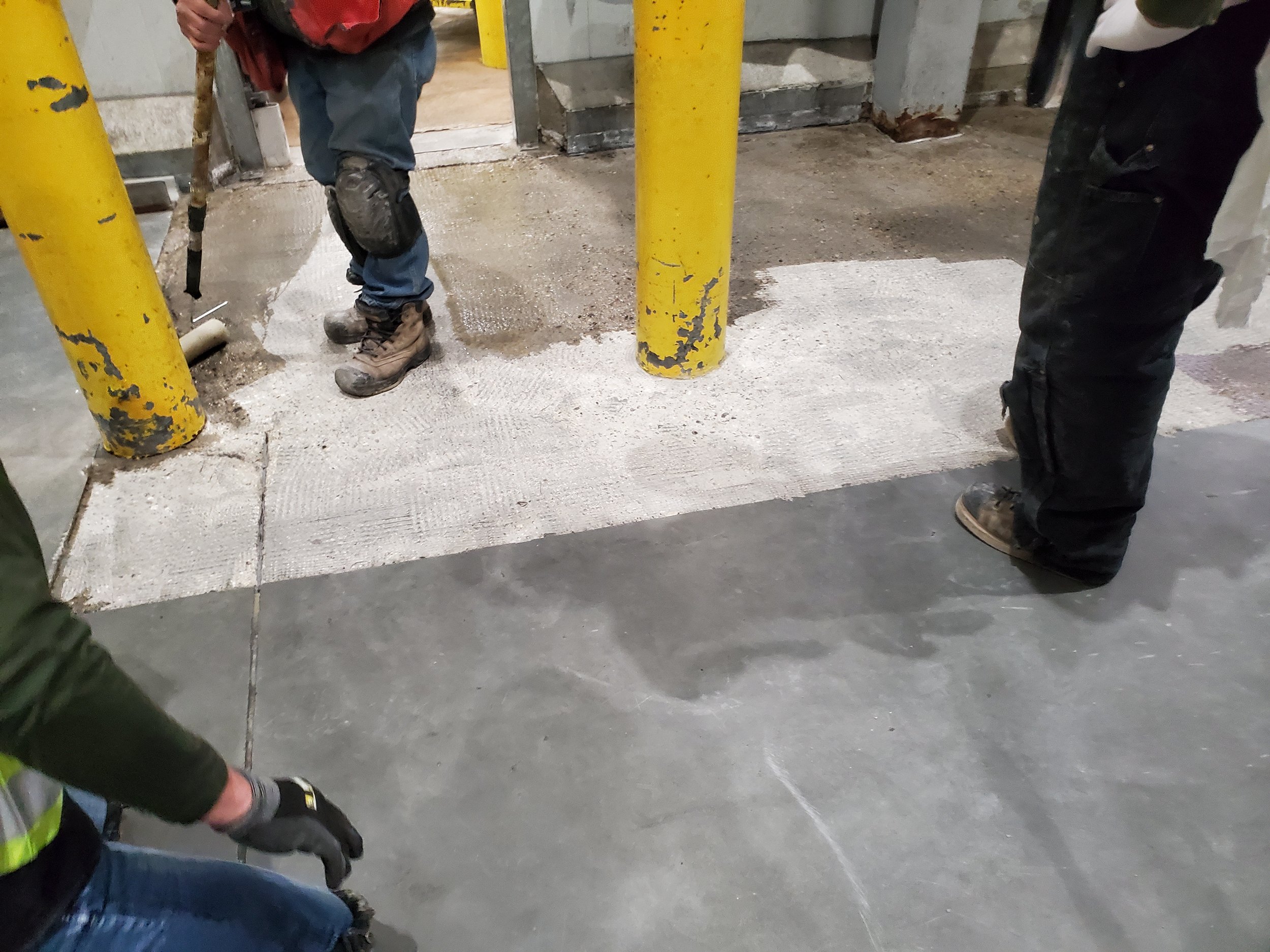antislip-floor-mma-priming.jpg