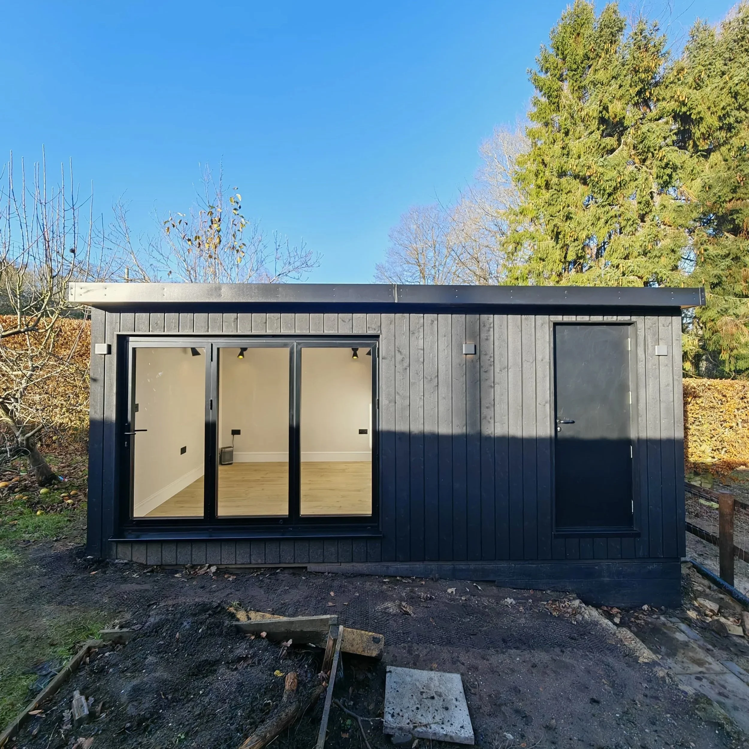 CFM+Bespoke+Black+Office%26Shed+Combo+1.jpg