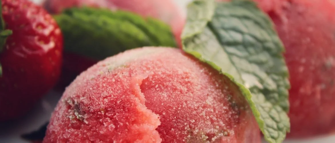 Strawberry and Mint Iced Yogurts