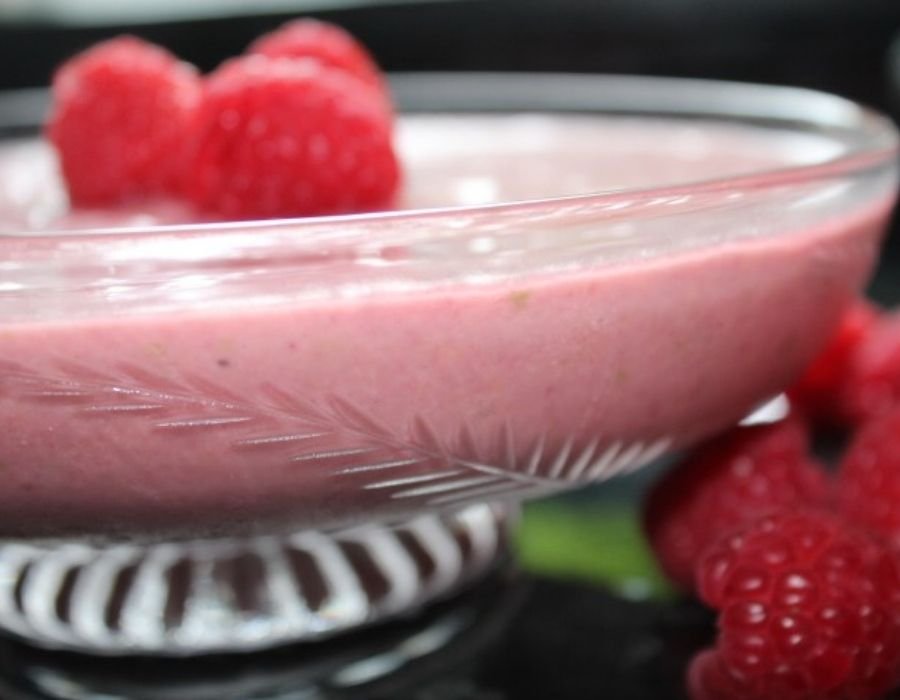 Raw delicious Almond and Raspberry summer mousse