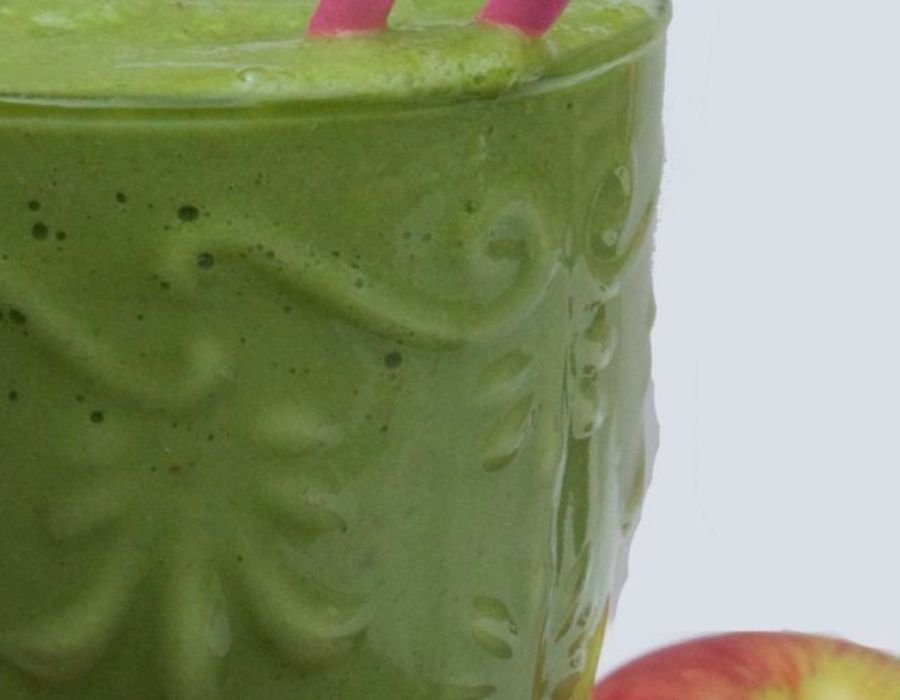 Super Green Cleansing detoxifying smoothie