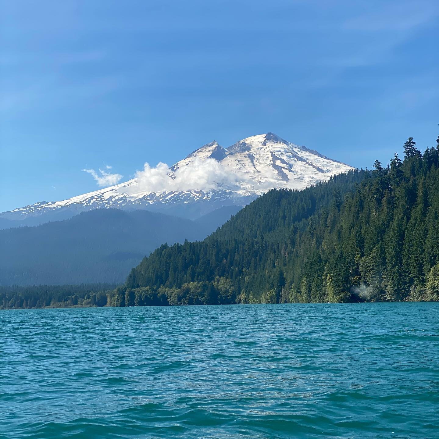 In honor of Volcano Awareness Month, here some pictures of 4 of our 5 beloved volcanoes in Washington State. The one not pictured is exactly the one you&rsquo;d expect to not be pictured. 

☑️ Now you are aware of volcanoes. 

#movefatgirl #volcanoes