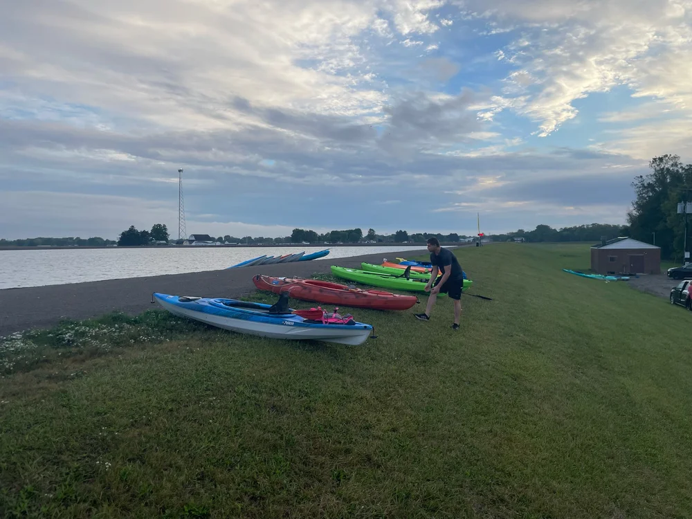 Racers line up kayaks before start of Go Ottawa Challenge