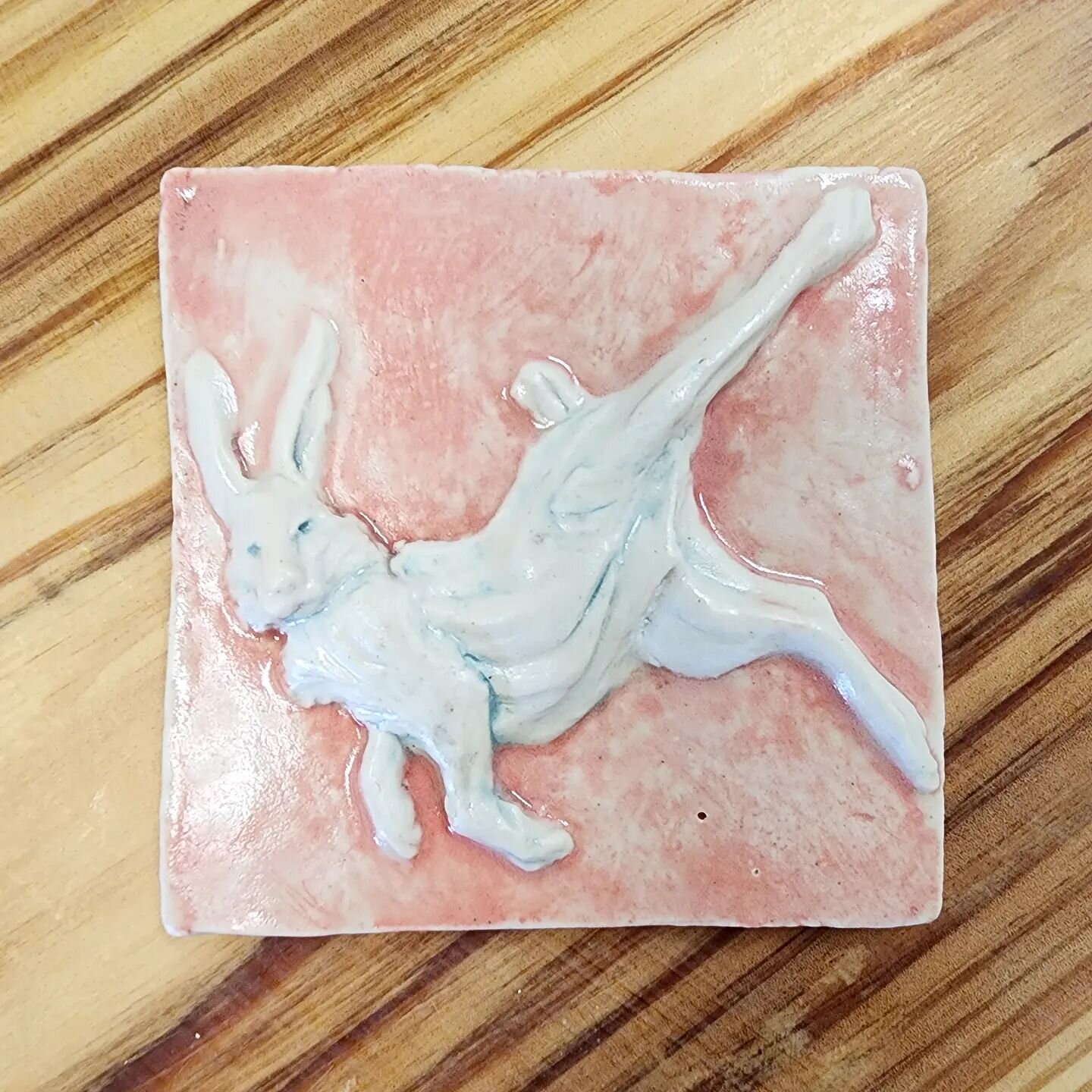 Morgan's tile class is open for registration! Learn how to create a unique tile series using sculpting methods and mold making. For more information,  visit our link in bio and check out our class series. 
.
.
.
.
.
.
.
.
#artstpete #studio #potteryc