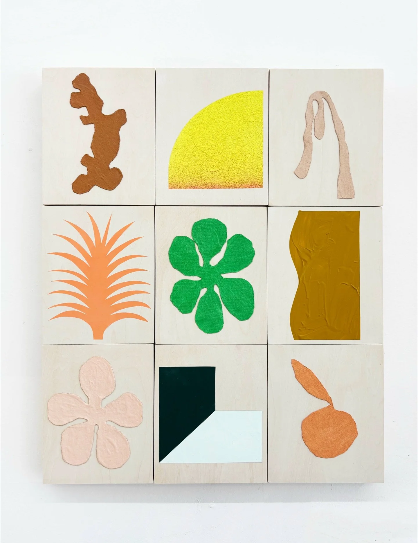 Laura Deems and Cameron Wilson Ritcher
Bored Game I, 2025 
24 x 18 inches
Latex, Acrylic, Sand, and Canvas on Wood Panels

*Available* &mdash; full run down found in story 🌶️🌶️🌶️ @cameronwilsonritcher