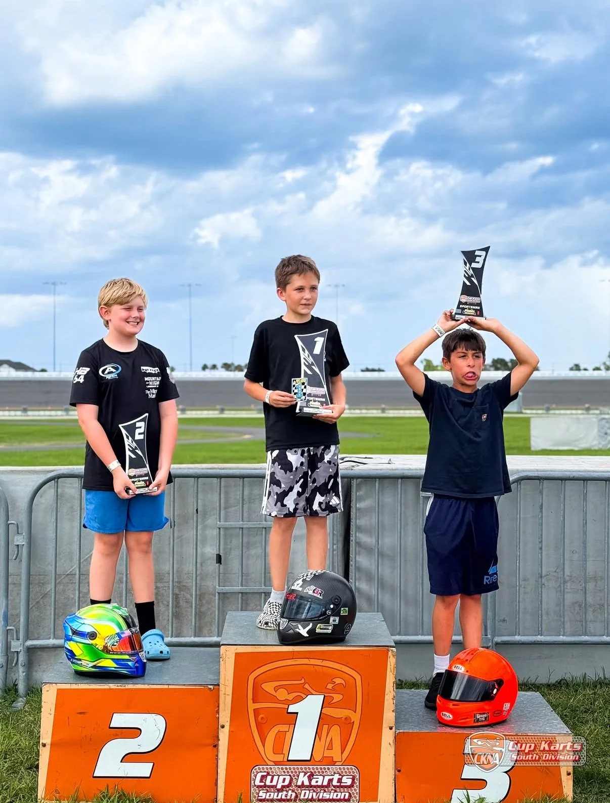 Harrison Burklow Double Pod Sportsman.jpg