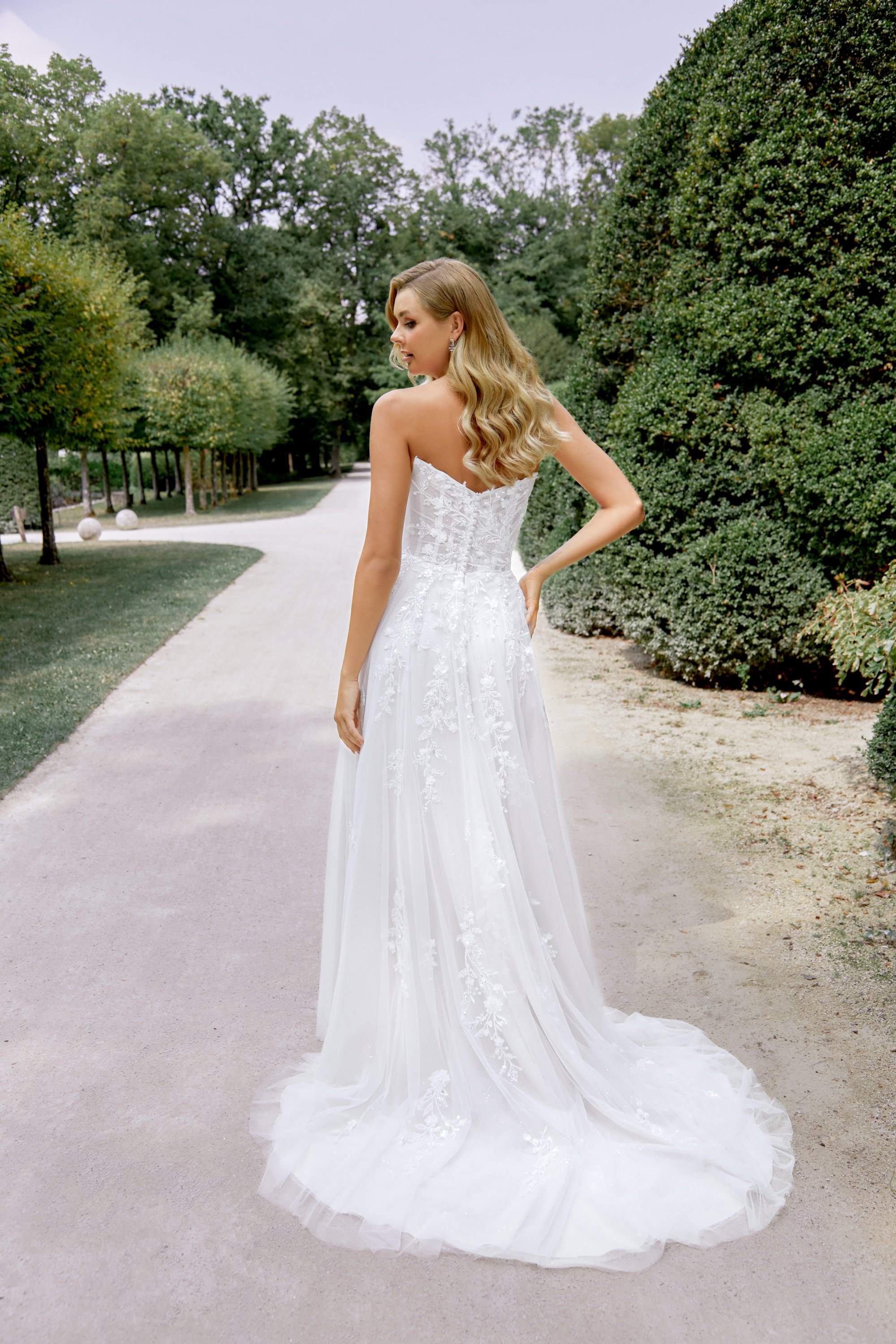 44526_FB_Sincerity-Bridal_2.jpg