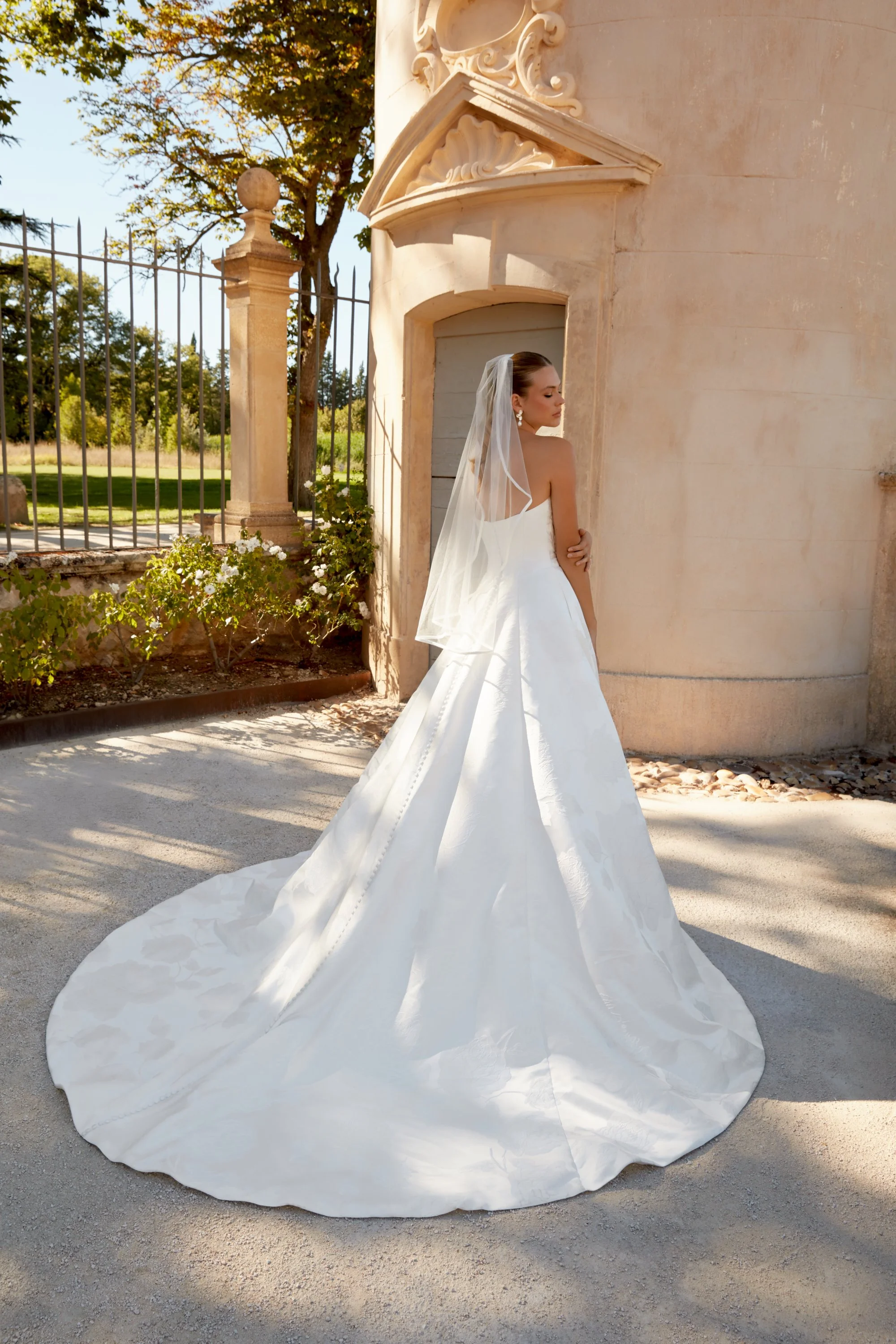 44588_FB_Sincerity-Bridal_2.jpg