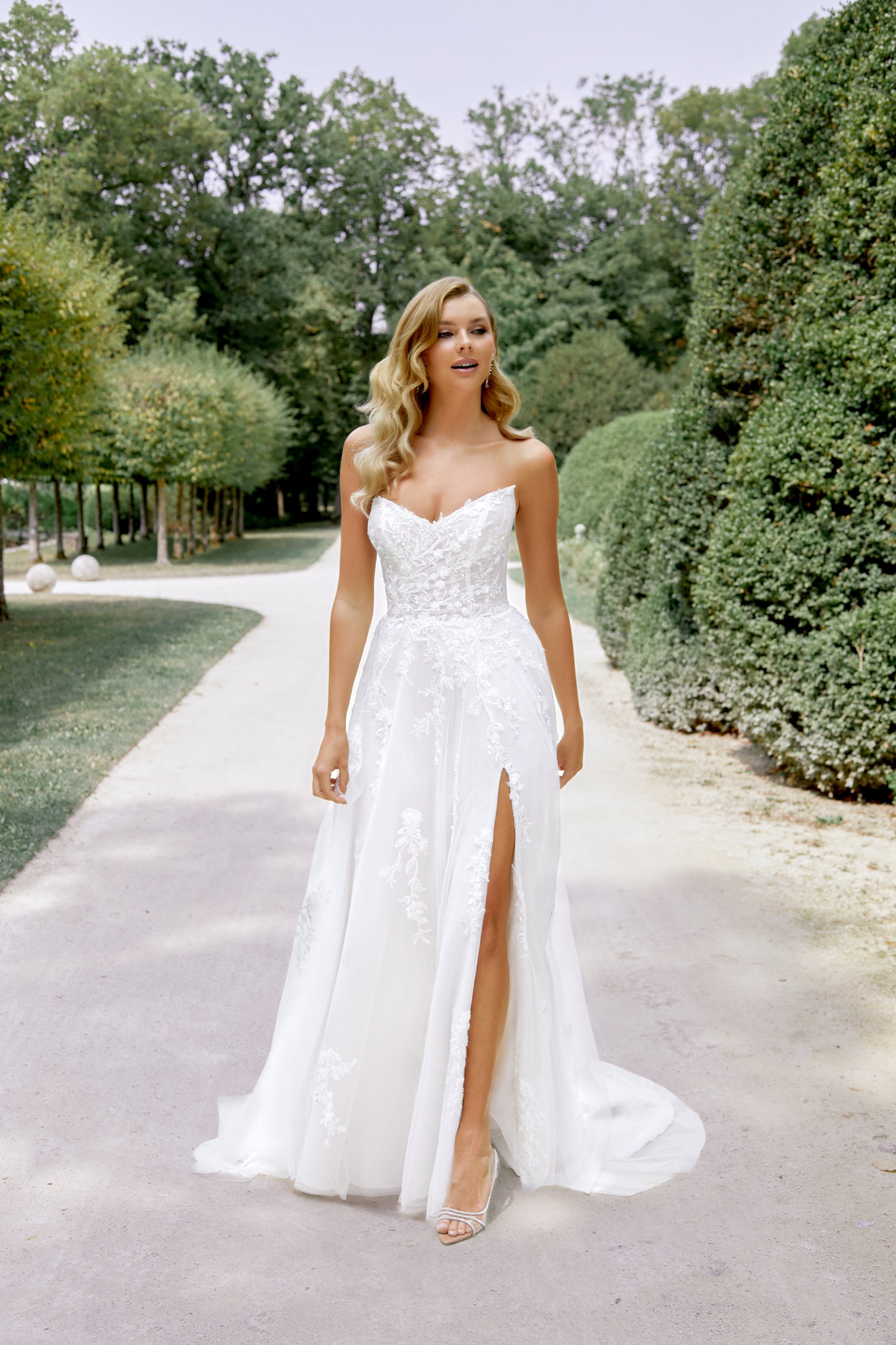 44526_FF_Sincerity-Bridal_2.jpg