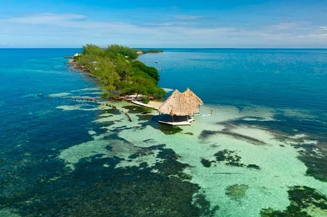 One of my FAVORITE yoga classes in Fort Worth is at @urbanyogafw with @jvgel. If you like my classes&hellip;you&rsquo;ll love hers. ❤️

Along with her musician friend Paula, she&rsquo;s leading a January retreat in Belize for 6 days and 5 nights (my 