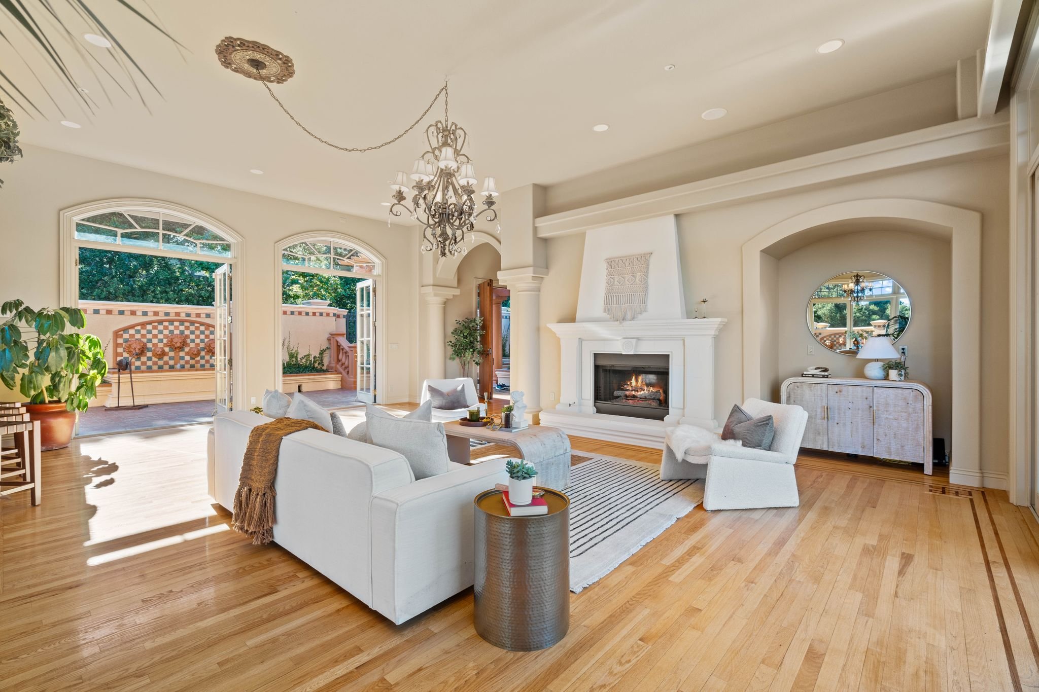 51_32 Via Los Altos-33.jpg