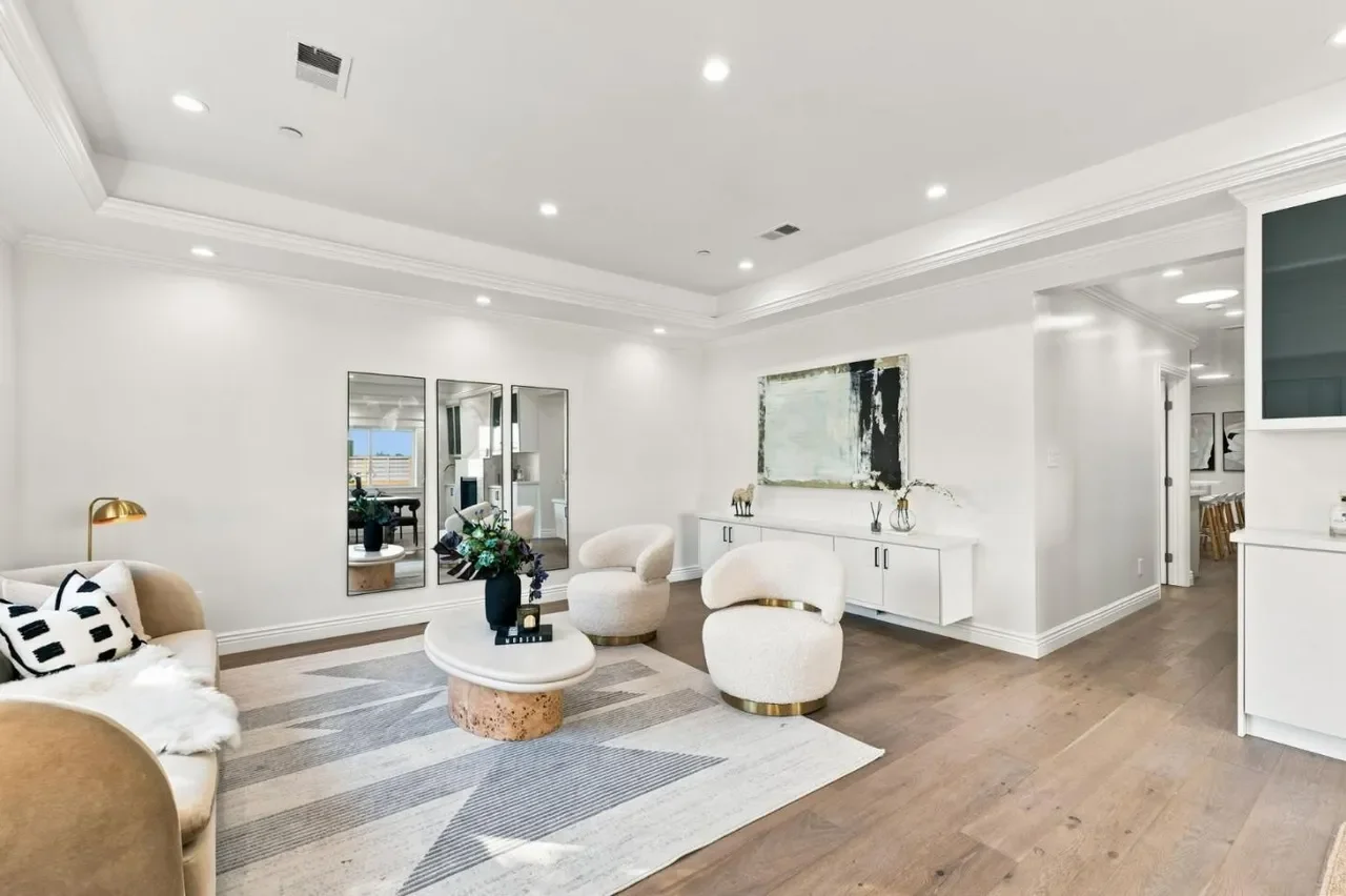a34273fd0ea0b9f5e66efceb938368edl-m684575173rd-w1280_h960.webp