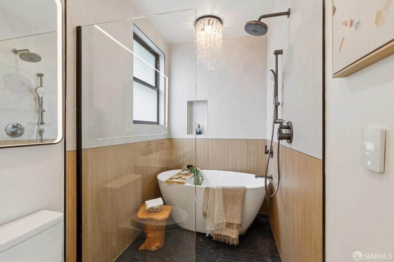 2501 26 Ave SF (20).jpg