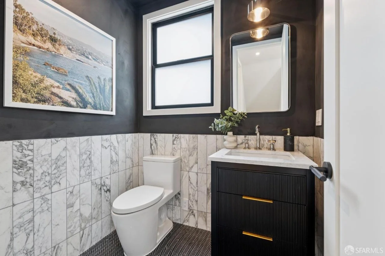 2501 26 Ave SF (18).jpg