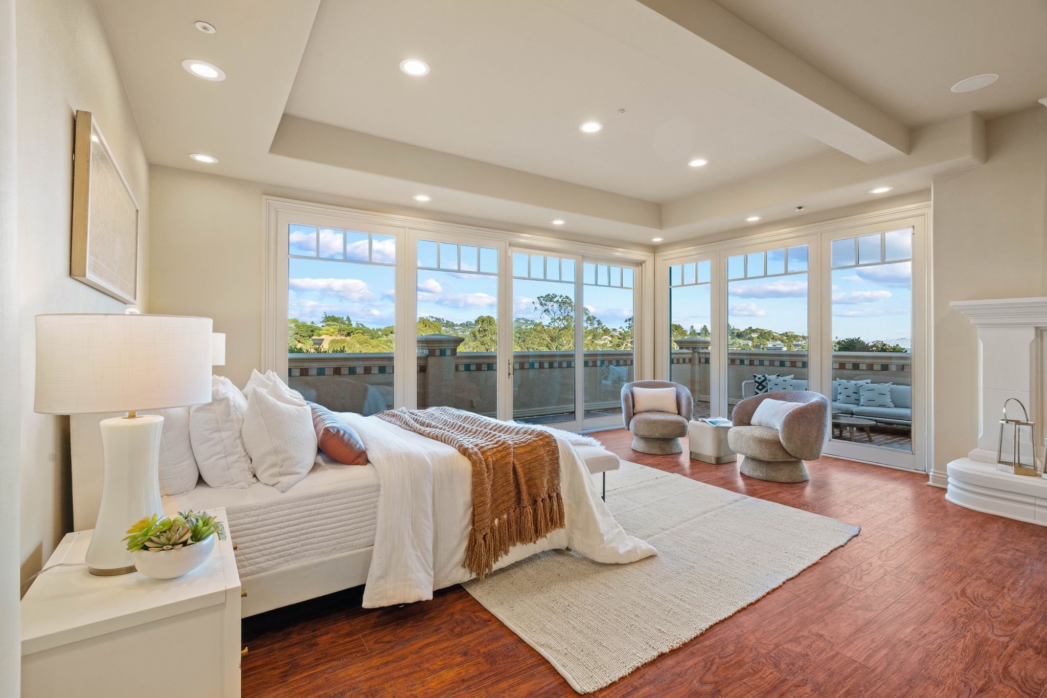 89_32 Via Los Altos-72.jpg
