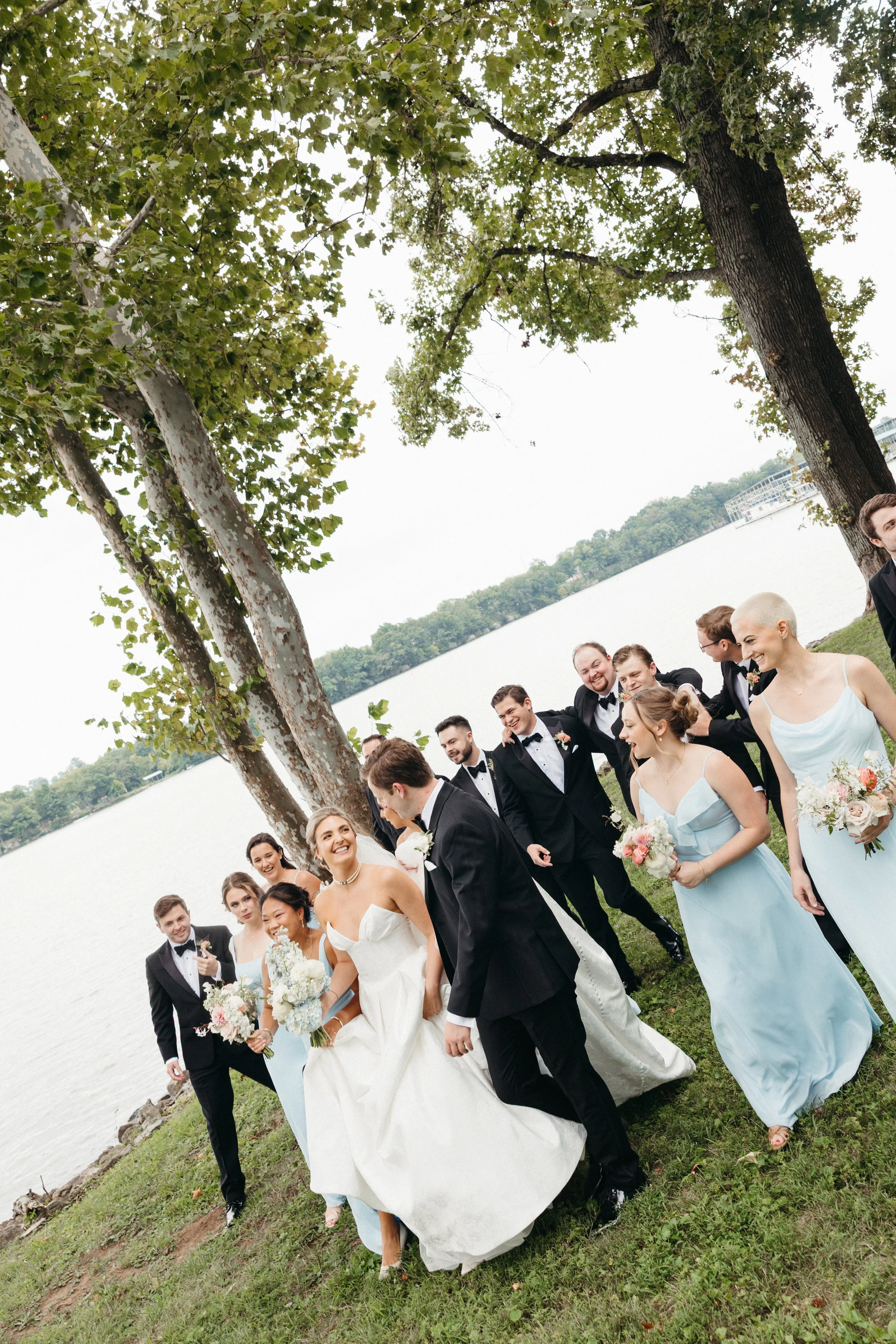 cherokeedocknashvilleweddingvenuesummerbride-54.jpg