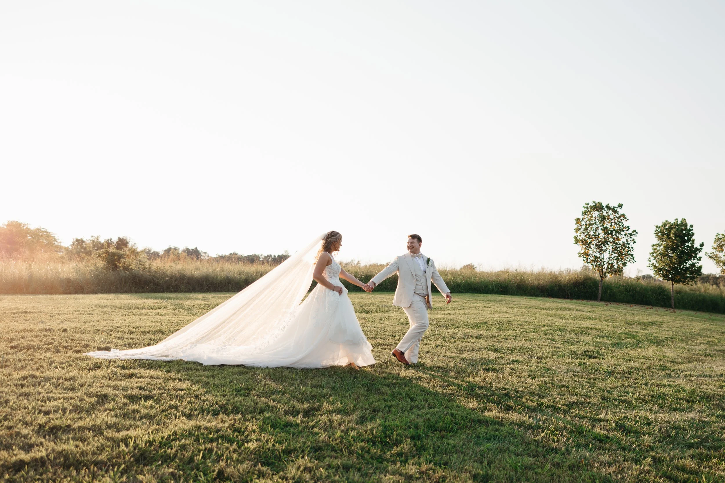 whitedovebarnsummerwedding-79.jpg