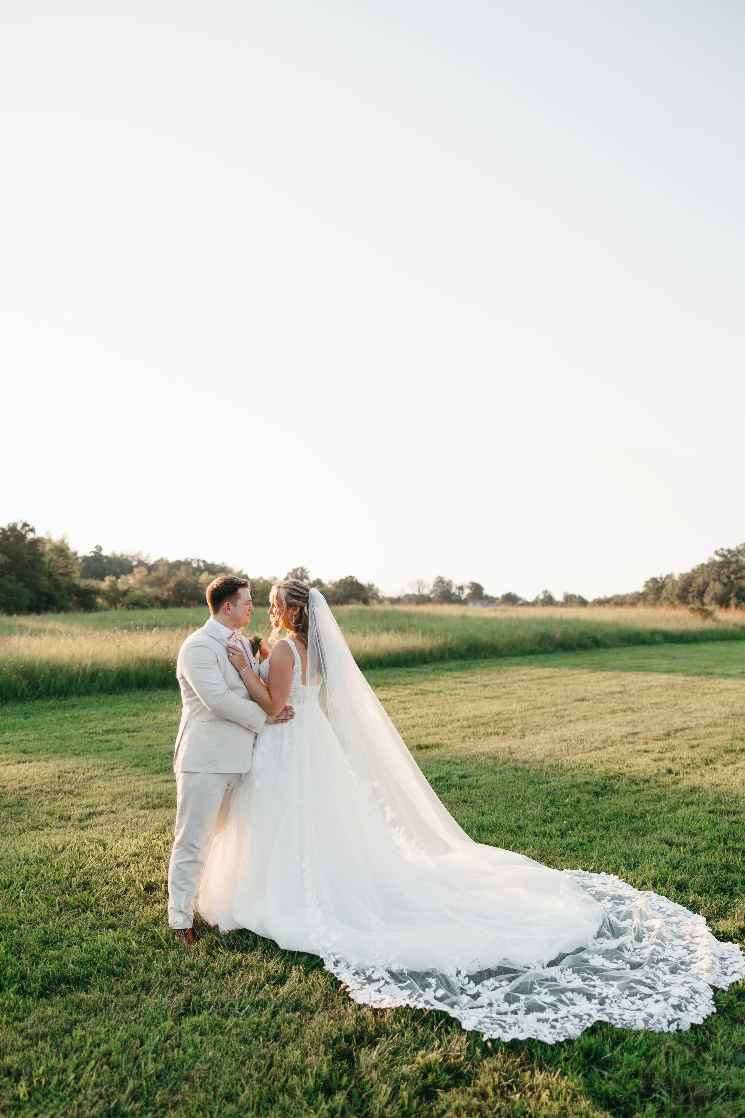 whitedovebarnsummerwedding-94.jpg