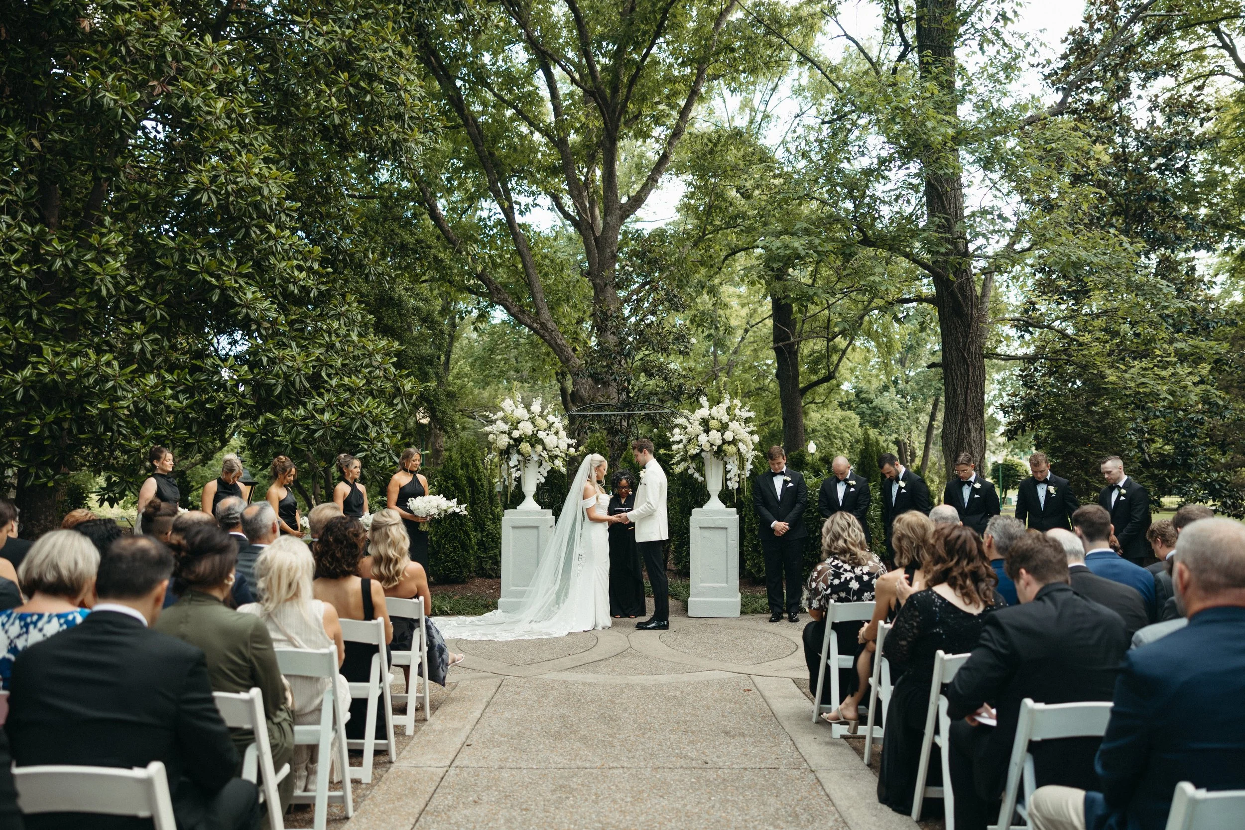 A Romantic Nashville Mansion Wedding at Riverwood Mansion