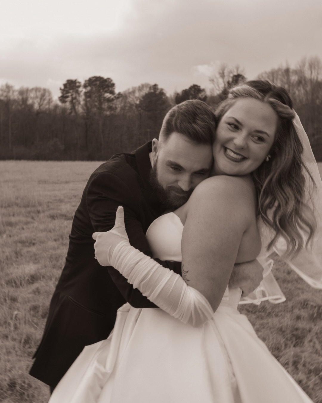 Taylor &amp; Davis &mdash; a covenant rooted in joy 🤍

Their January wedding was the sweetest kind of winter day &mdash; calm, intentional, and overflowing with genuine joy. The kind of joy that isn&rsquo;t loud, but steady&hellip; the kind that com