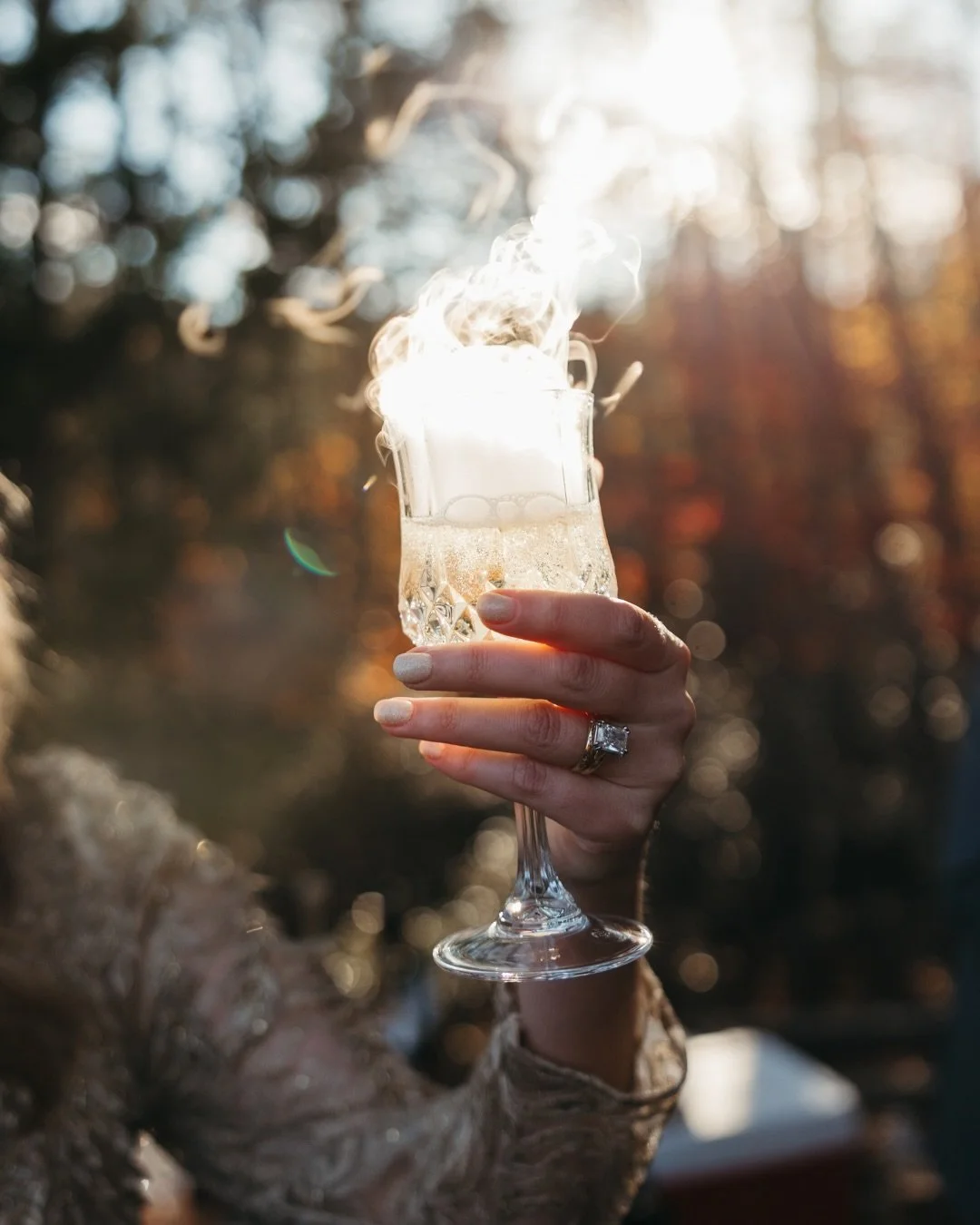 Autumn in Fall Creek Falls 🍂

Rebecca &amp; Eric&rsquo;s elopement was everything you could hope for in a fall day &mdash; crisp air, fiery trees at peak color, and a quiet, intimate celebration of their love. There&rsquo;s something so special abou
