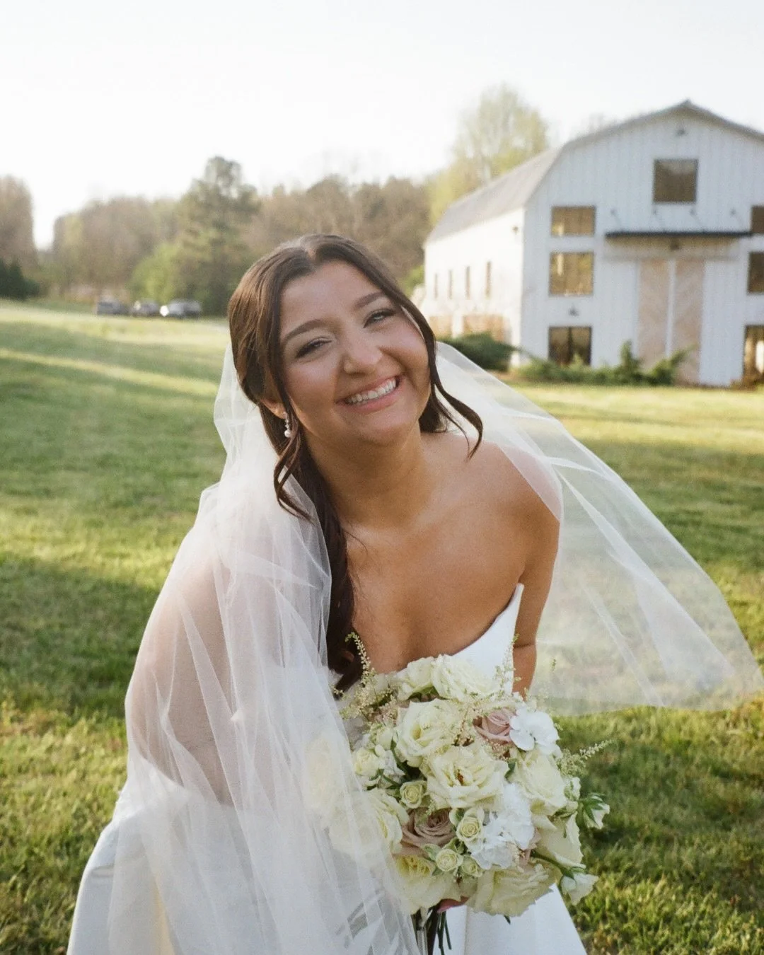 The Mannik Wedding on film!

Vendor Team:
venue: @barnsouth
photo: @sierradevinphoto
video: @augmentmedia.co @hannawaits.photos
dress: @sakredbridal
coordination: @georgiagraceweddings
content creation: @divinemomentsmedia_
hair &amp; makeup: @hairma