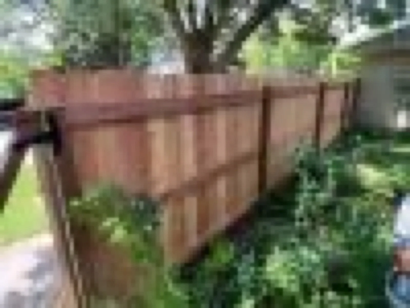 02-repaired-wood-privacy-fence-panels.jpg