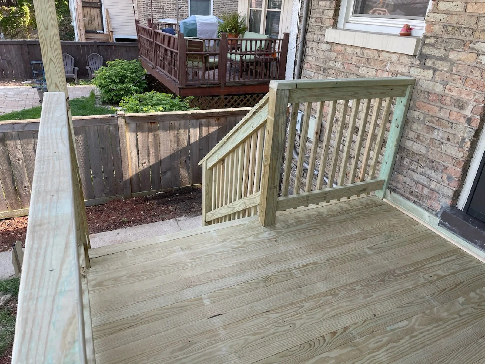 03-deck-boards-and-perimeter-railings.jpg