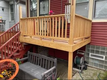 06-completed-rear-deck-railing-detail.jpg