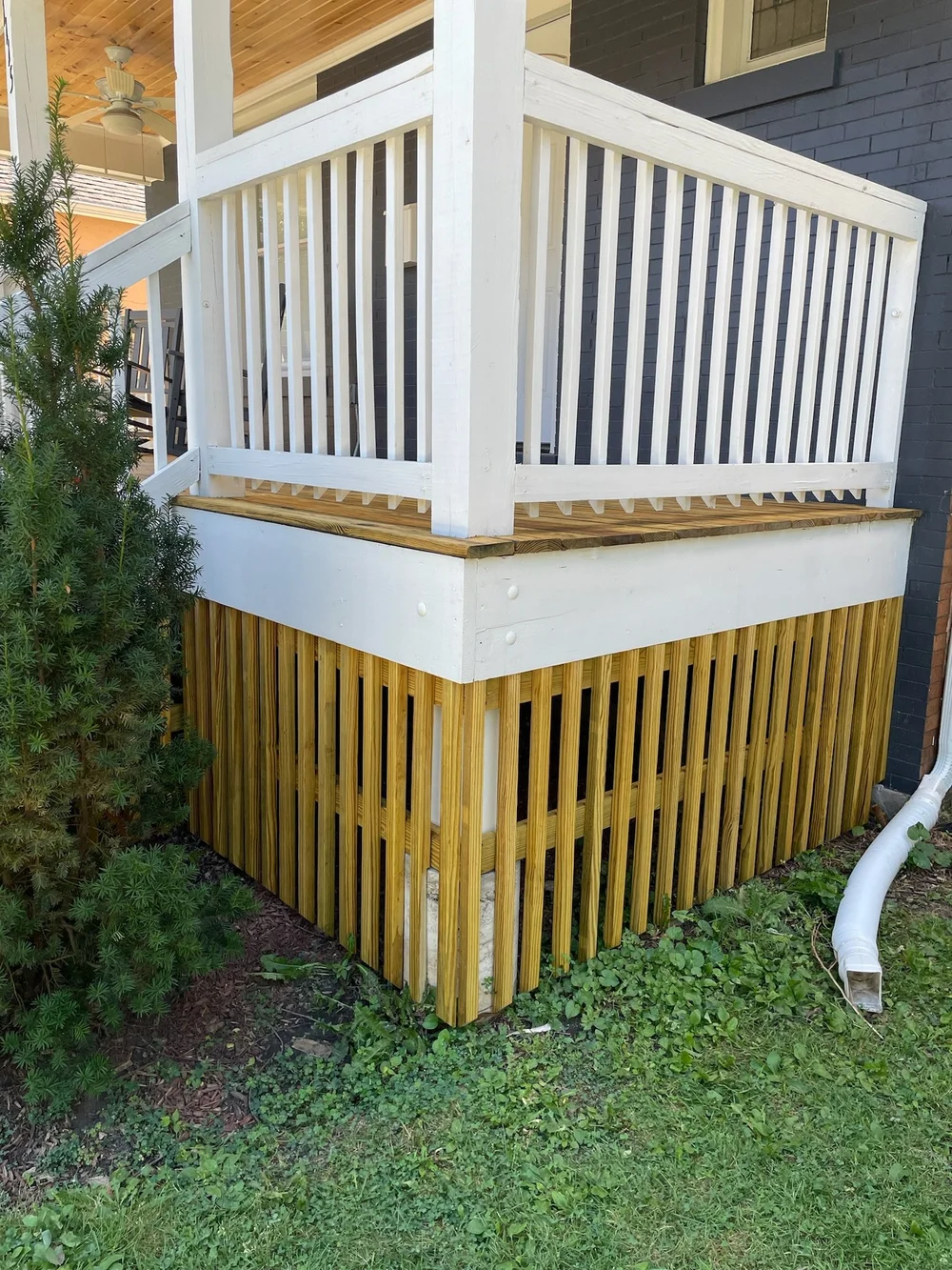 White Porch Lattice & Skirting