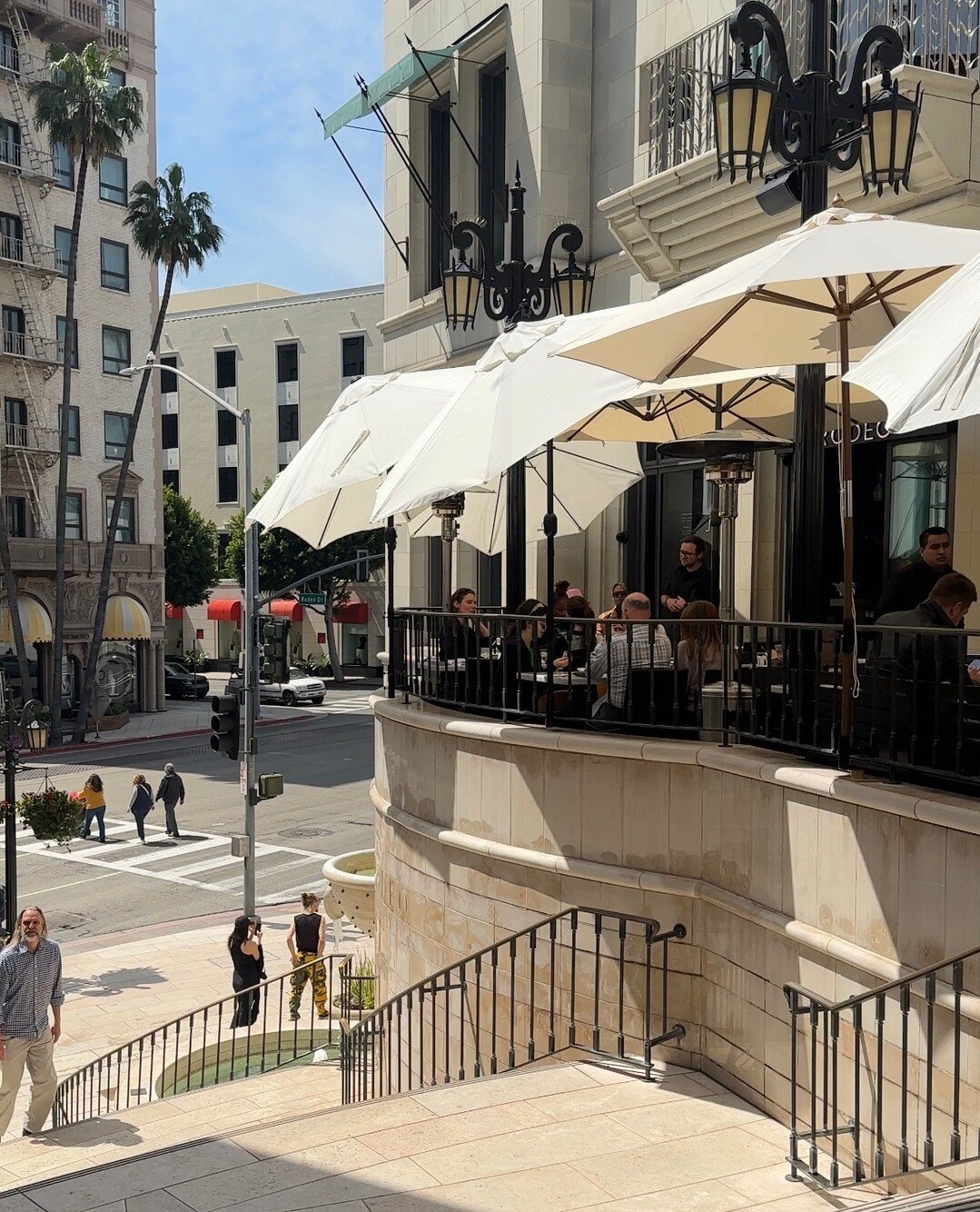 Rodeo Drive, Beverly Hills, California, Rodeo Drive is a tw…