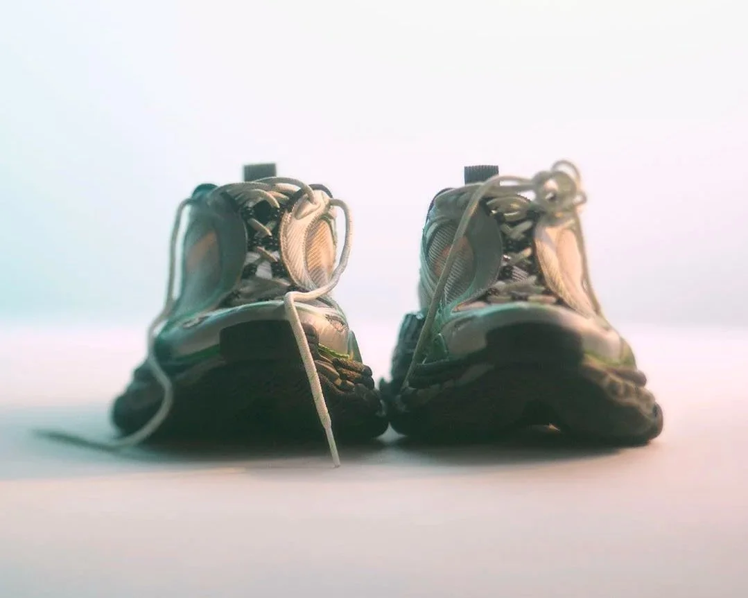 Balenciaga sneaker campaign – Radar and Triple S.2
