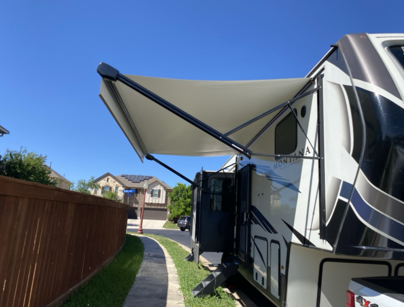 Mobile awning replacement for fifth wheel in Austin, TX