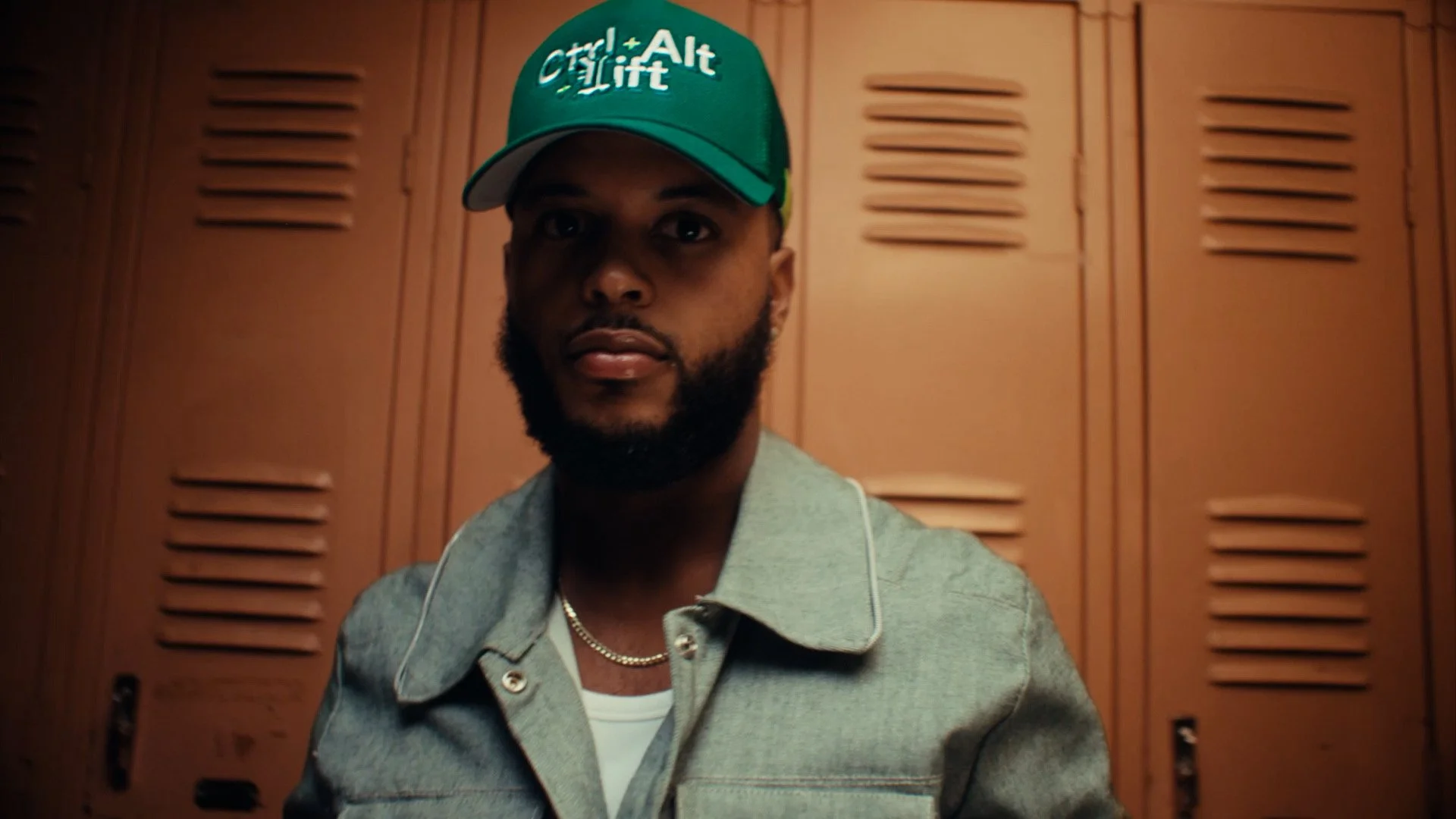 Sequence 01.00_00_39_21.Still032.JPEG