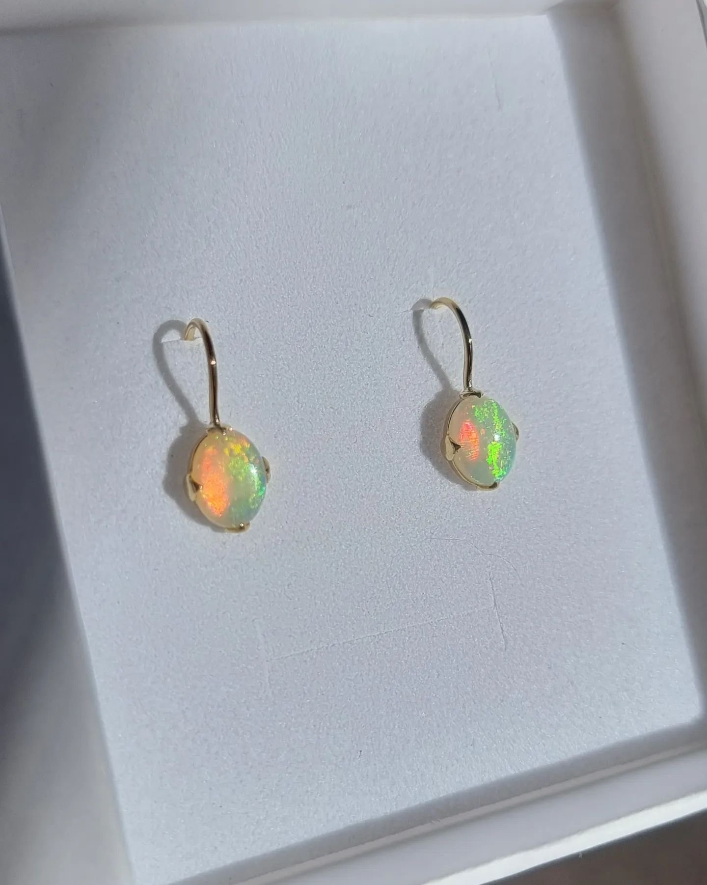 GALAXY Drops 

Natural, solid, Australian opal in 18ct Gold Handmade settings, medieval style claws 

Short drop 

$1960 a pair. 💫