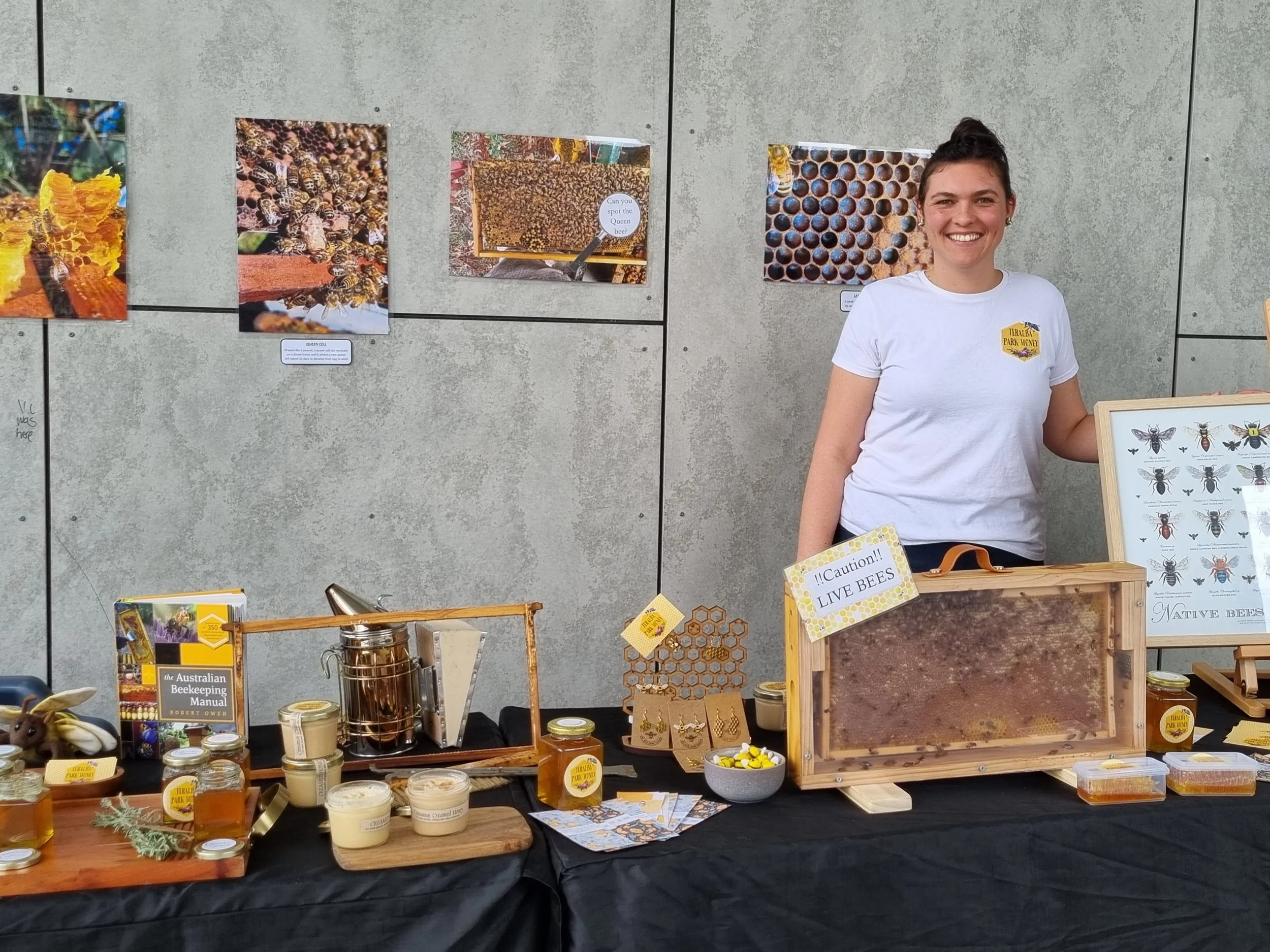 state school bees, rooftop bees, bees on roof, rooftop beehive, rooftop corporate honey, city pollution, urban bee, urban bee education, urban honey, community, school open days, honey days, community connection, EYLF, ACECQA