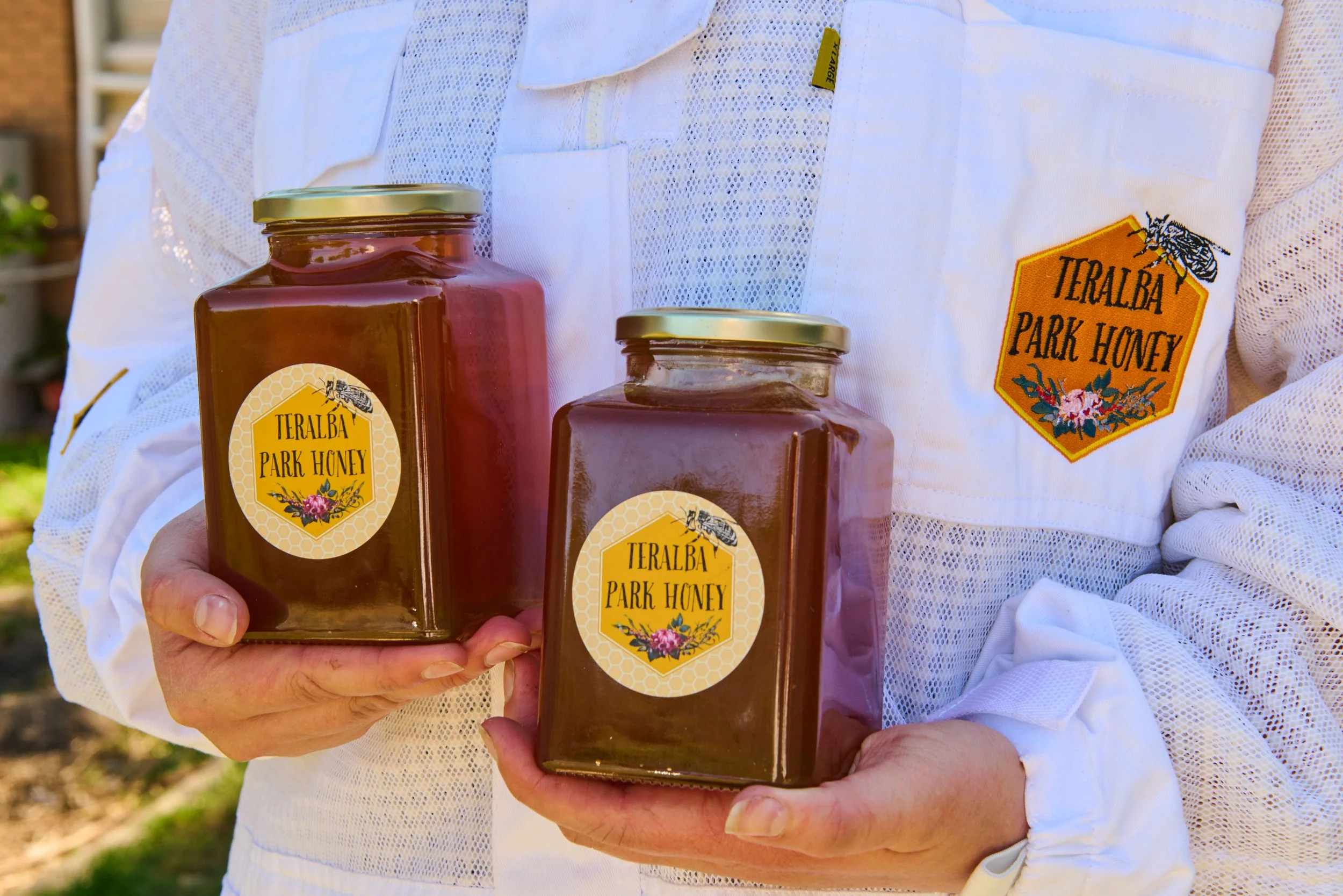 North Brisbane local raw honey, honey comb, creamed honey, infused honey, chilli honey, ginger honey, strawberry honey, lemonmyrtle honey