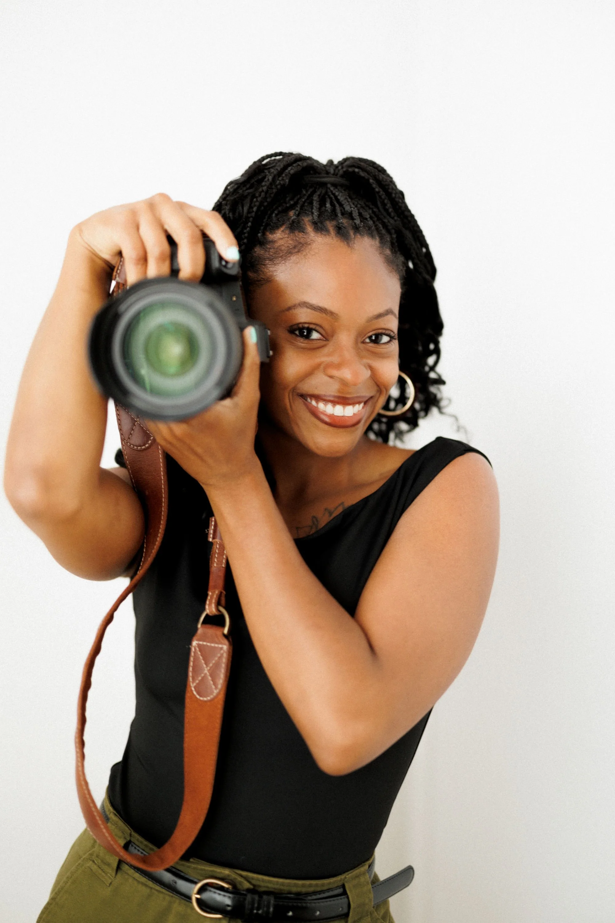 NYC wedding photographer Gigi aka Lens of Her
