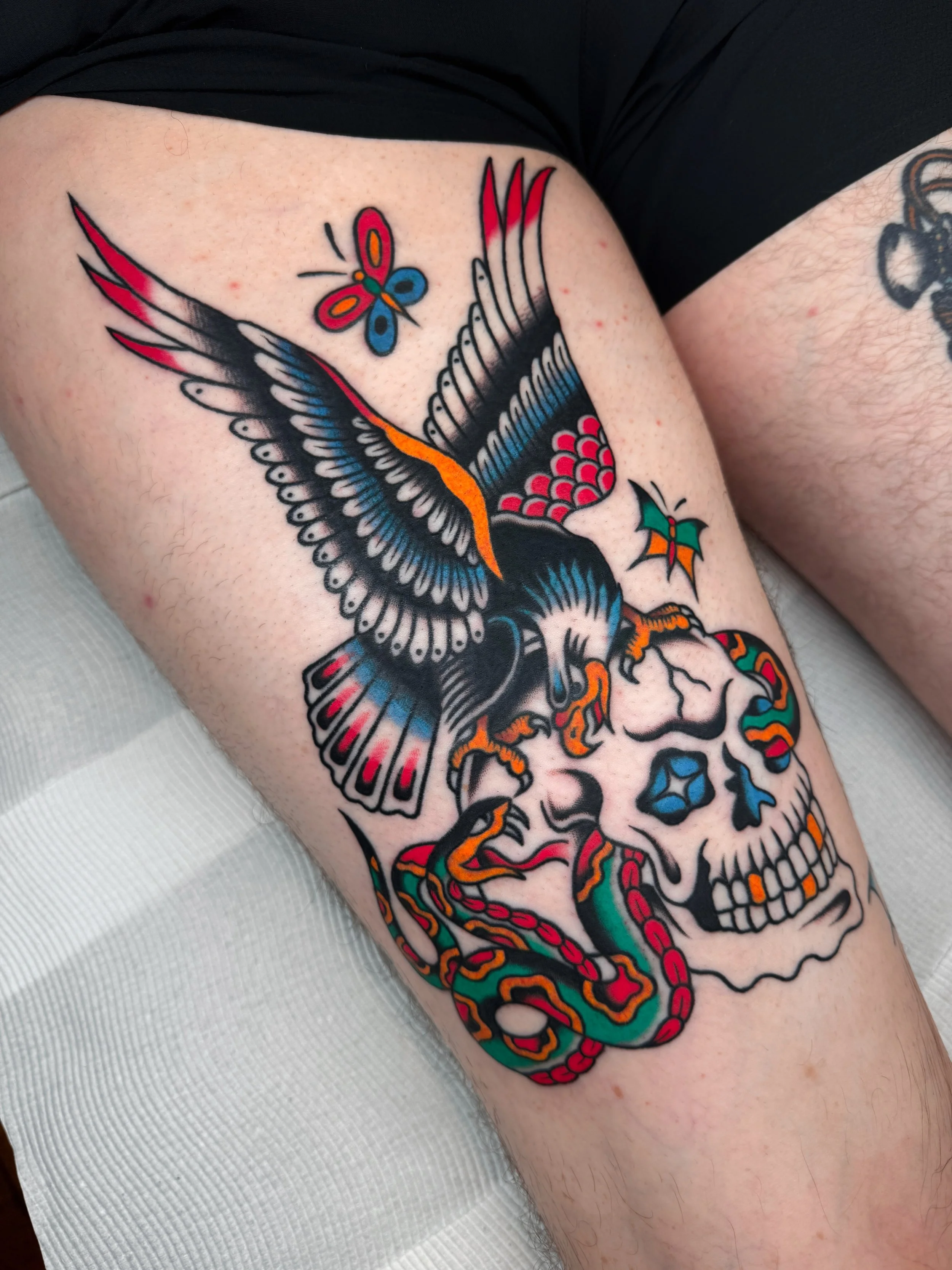 Big ol classic for my love @goodmood.melbourne 👀💘
Made in two short sessions (linework and colour)!
.
.
.
#colourtattoos #melbournetattooartist #melbournetattoos #eagletattoo #traditionaltattoos
