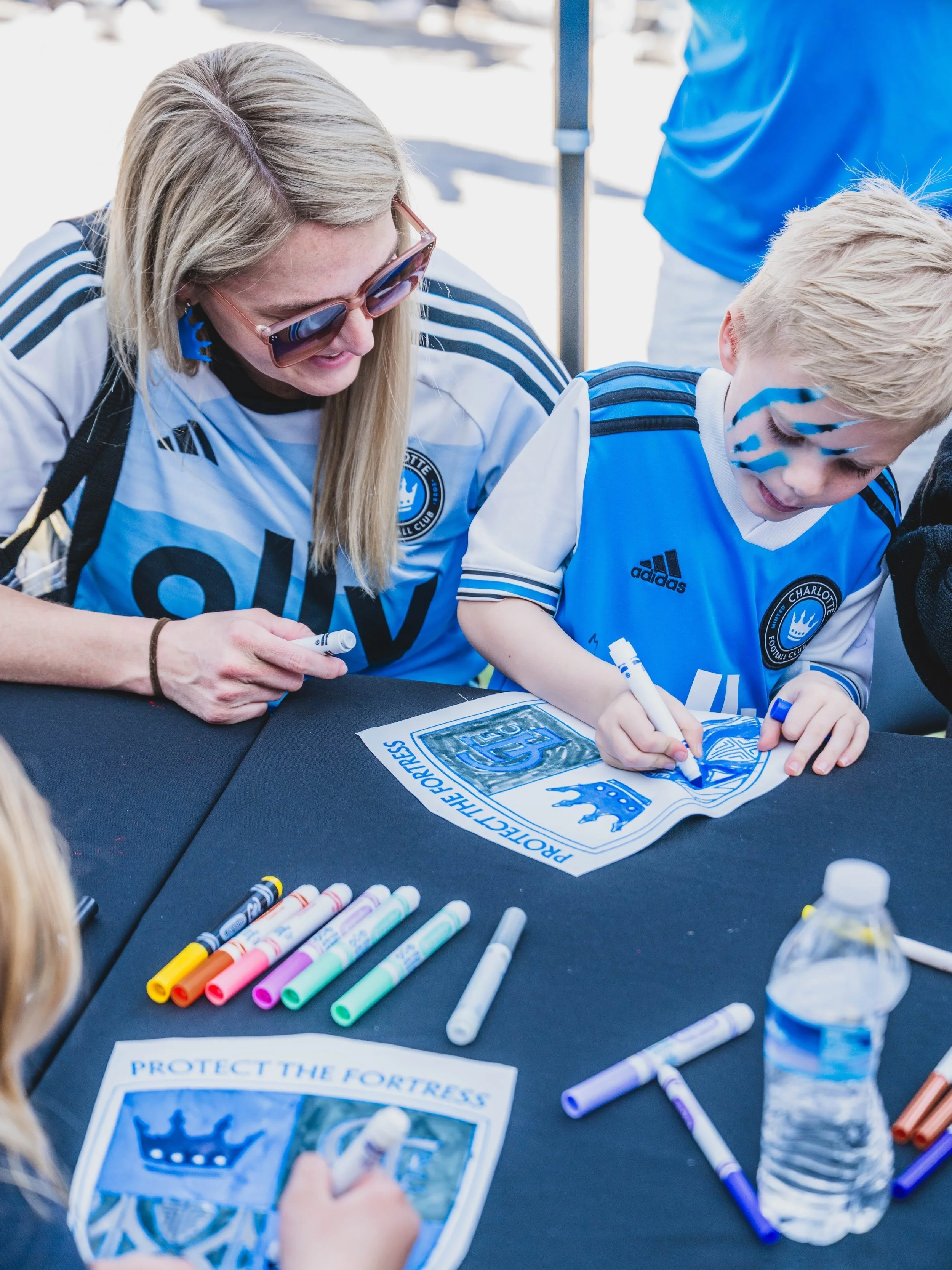 Pop-Up Art Station (Events & Parties)