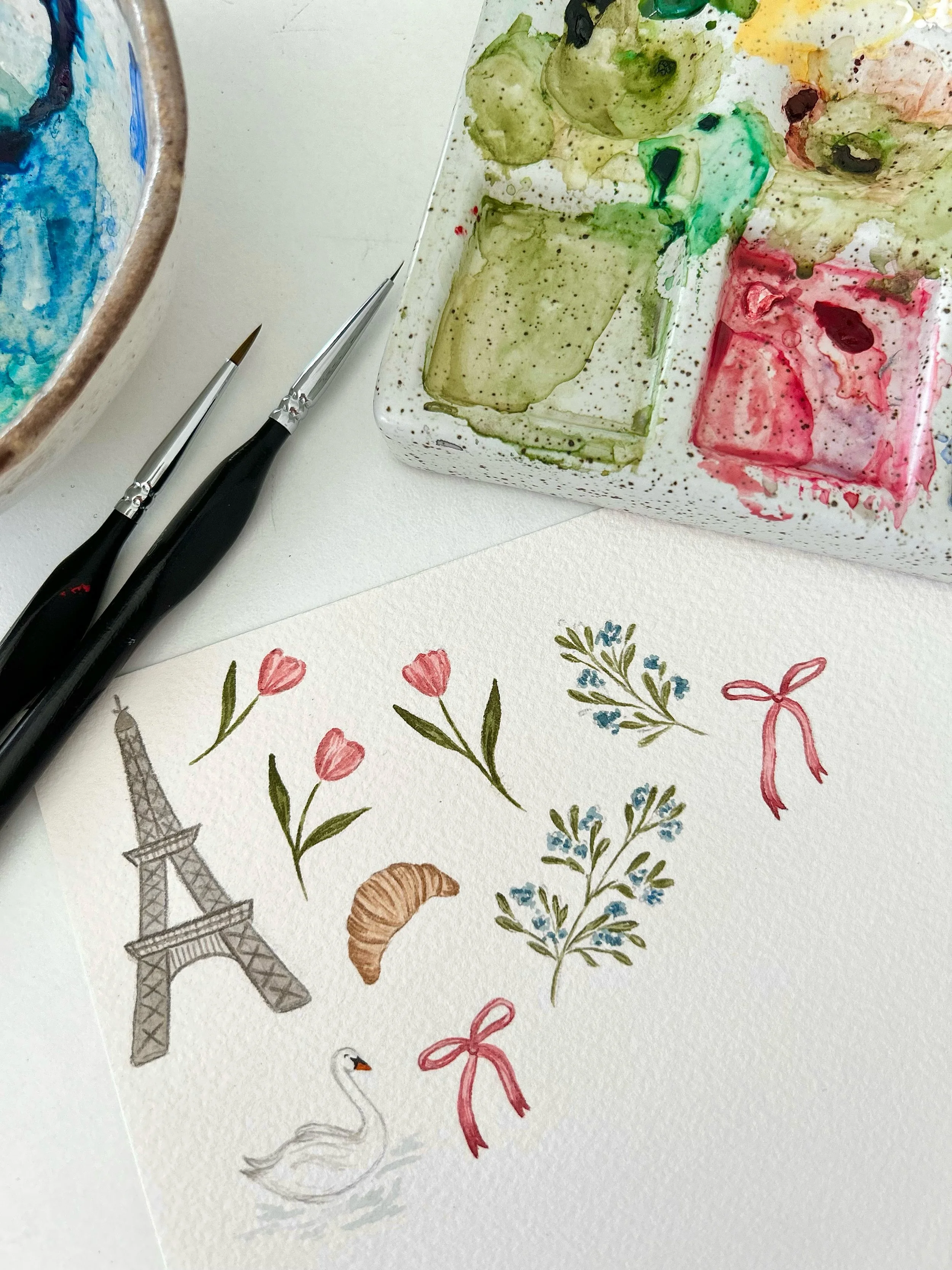 A beautiful afternoon spent painting some cute motifs for a new pattern 🩷

#surfacepatterndesigns #patterndesigner #surfacedesigns #watercolourartists #parisart