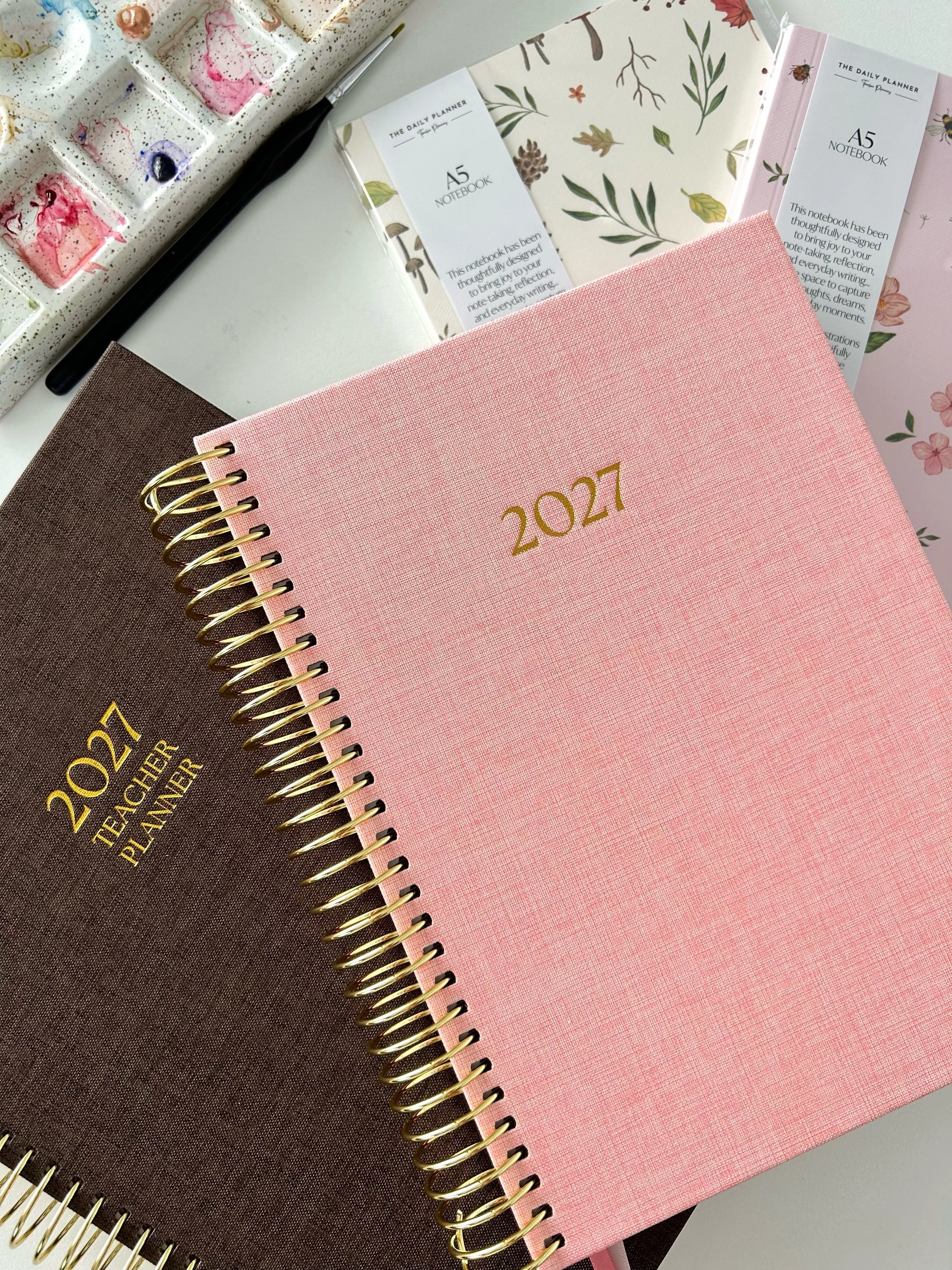 A beautiful delivery arrived this week and I&rsquo;m over the moon!! How gorgeous are these planners 😍

I feel so incredibly special to have had the opportunity to work with Chloe and @thedailyplannerau once again. 

I chose the chocolate brown teac